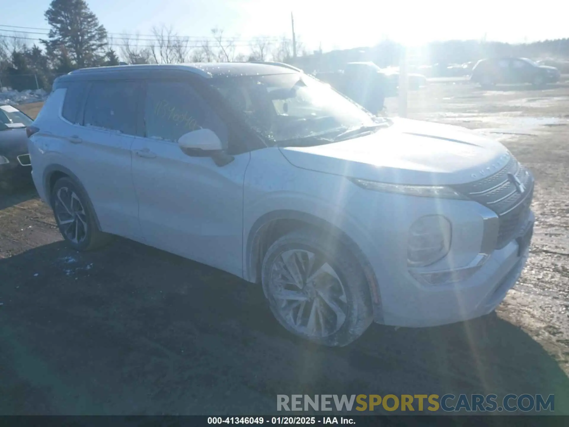1 Photograph of a damaged car JA4J4WA8XRZ003510 MITSUBISHI OUTLANDER 2024