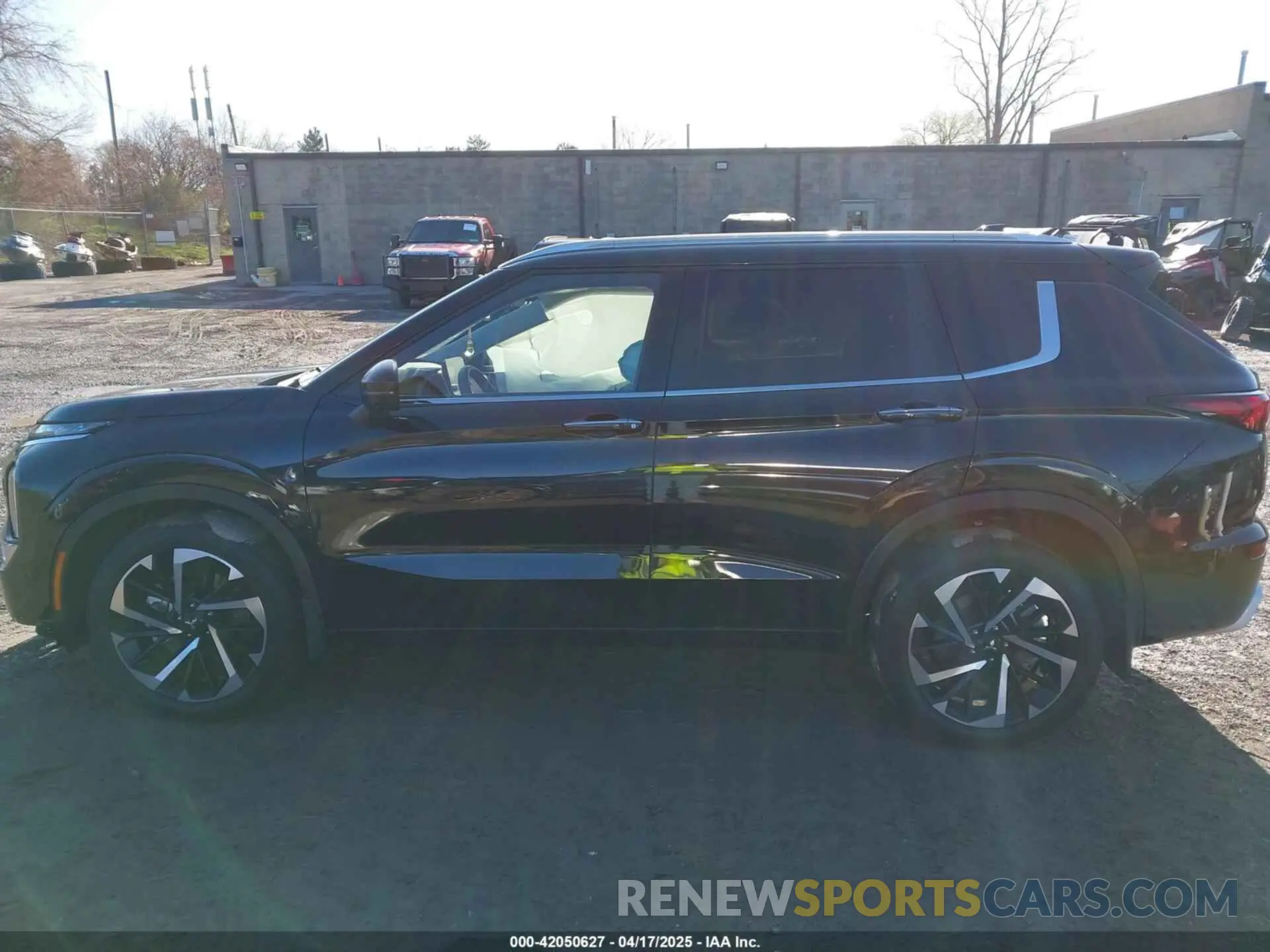 15 Photograph of a damaged car JA4J4WA8XRZ090163 MITSUBISHI OUTLANDER 2024