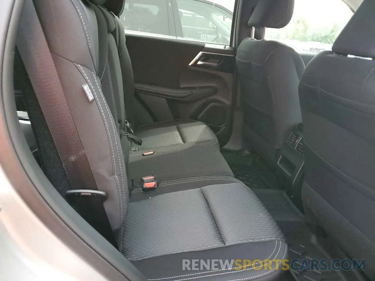 10 Photograph of a damaged car JA4T5UA91RZ049357 MITSUBISHI OUTLANDER 2024