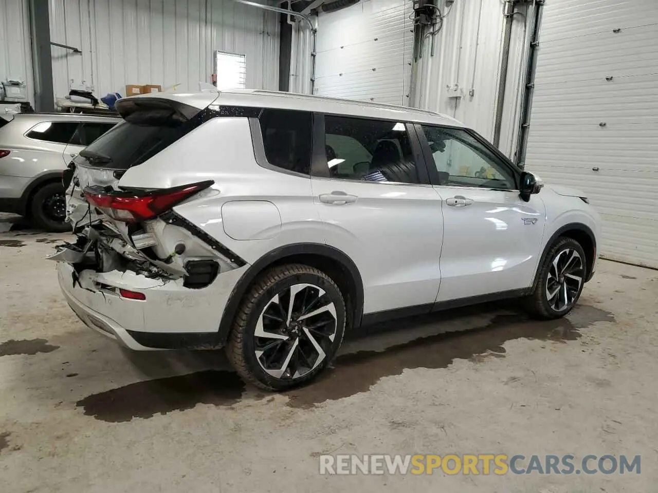 3 Photograph of a damaged car JA4T5VA99RZ611740 MITSUBISHI OUTLANDER 2024