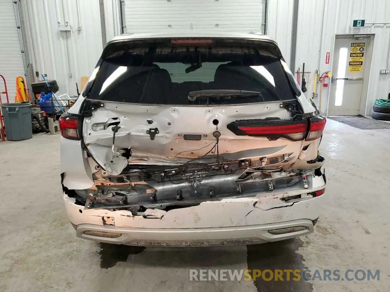 6 Photograph of a damaged car JA4T5VA99RZ611740 MITSUBISHI OUTLANDER 2024