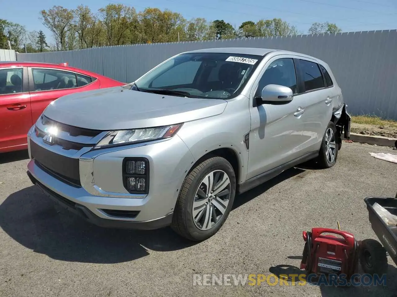 1 Photograph of a damaged car JA4ARUAU9SU002130 MITSUBISHI OUTLANDER 2025