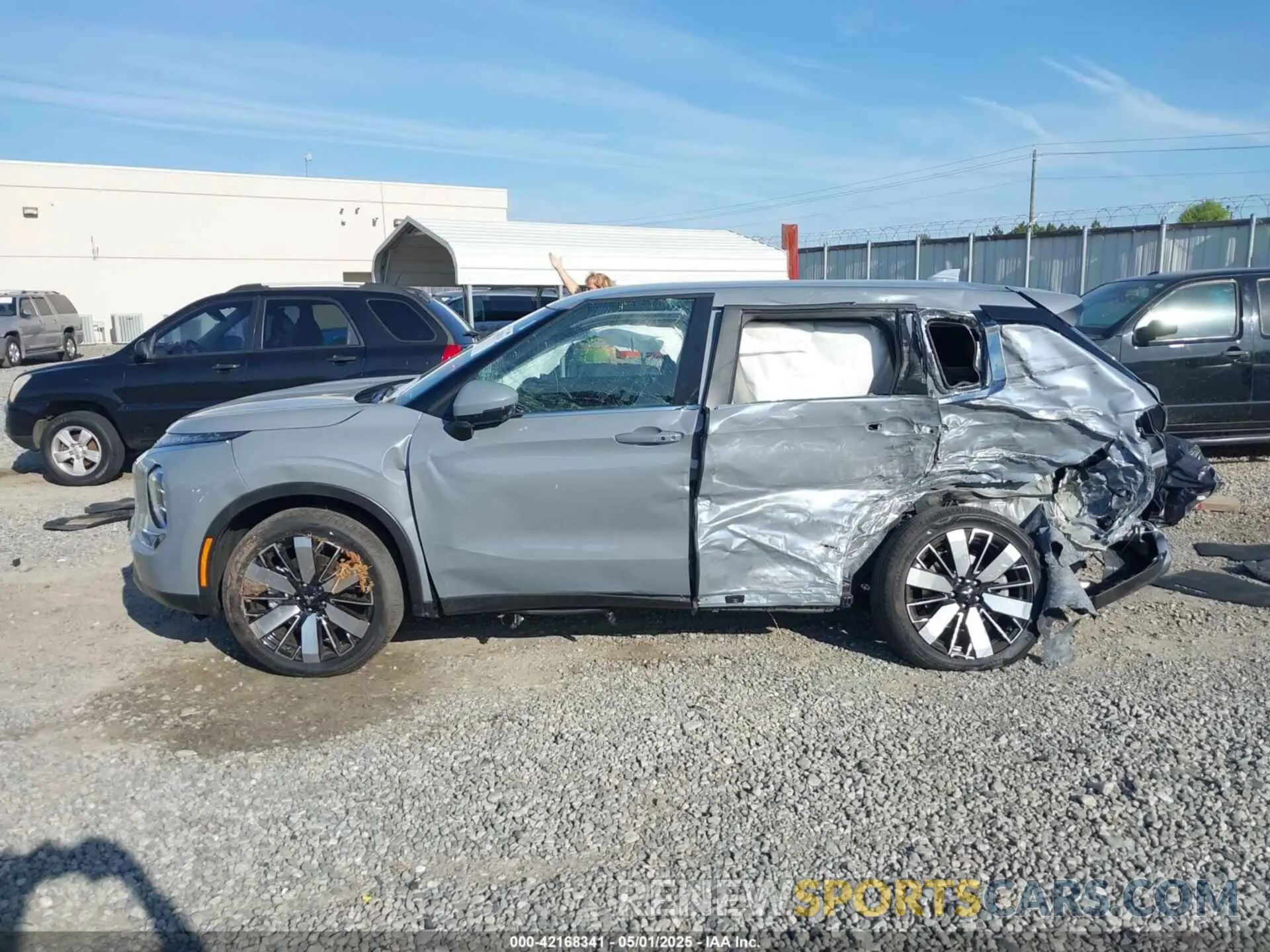 15 Photograph of a damaged car JA4J3VA87SZ018890 MITSUBISHI OUTLANDER 2025