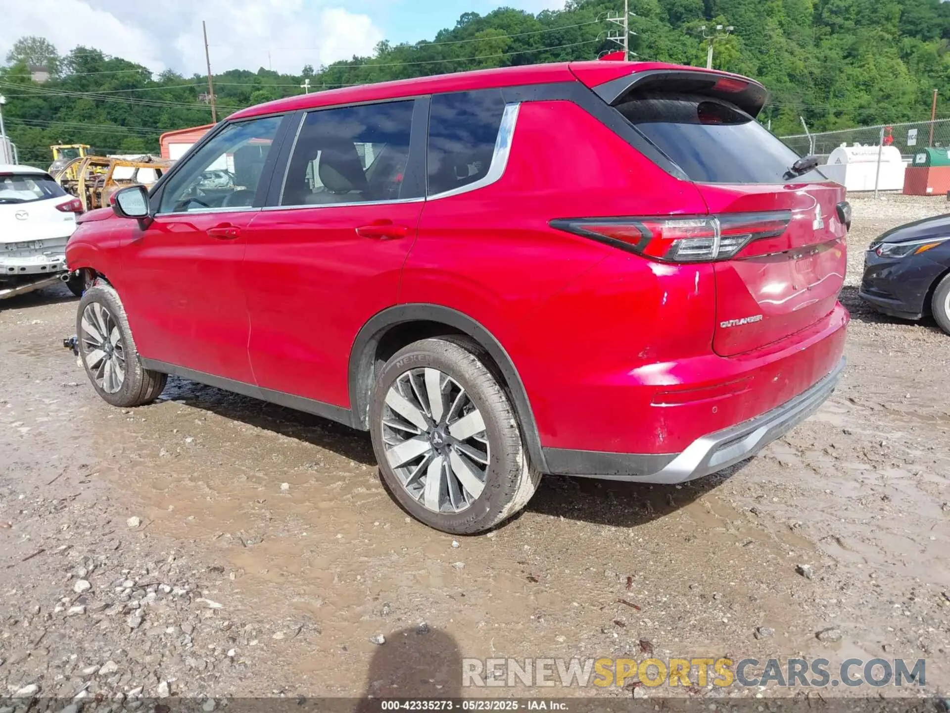 3 Photograph of a damaged car JA4J4VA89SZ012392 MITSUBISHI OUTLANDER 2025