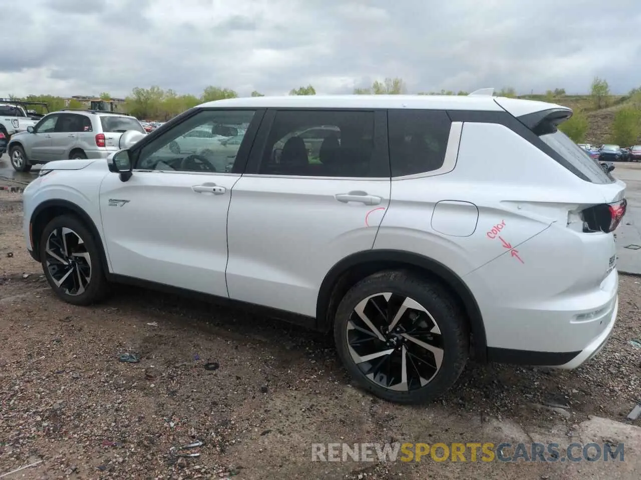 2 Photograph of a damaged car JA4T5VA90SZ000727 MITSUBISHI OUTLANDER 2025