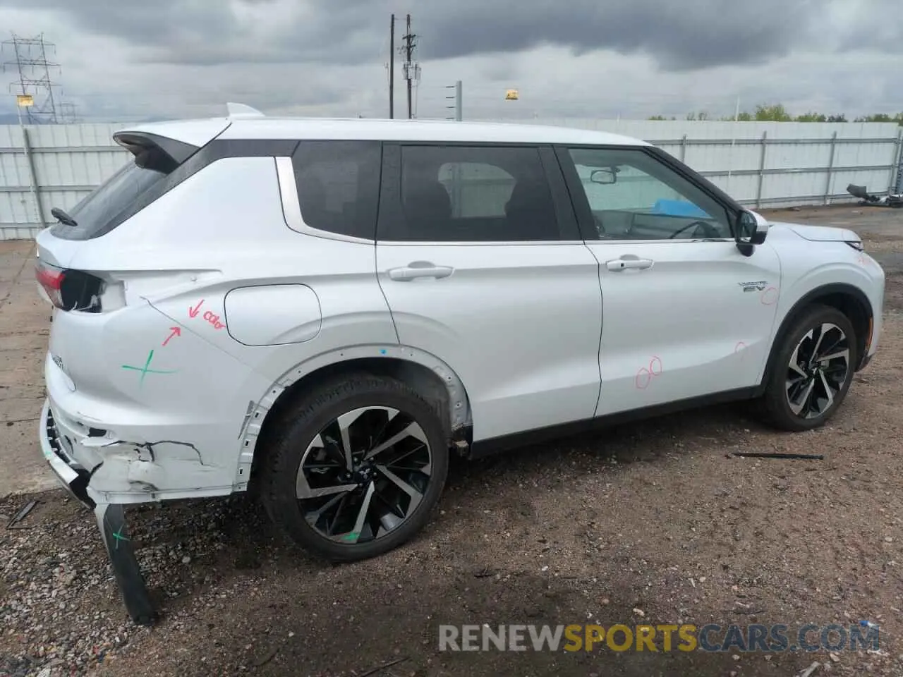 3 Photograph of a damaged car JA4T5VA90SZ000727 MITSUBISHI OUTLANDER 2025