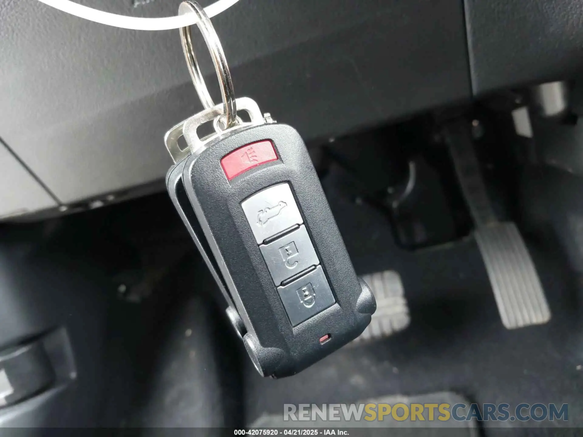11 Photograph of a damaged car JA4J24A54KZ047069 MITSUBISHI OUTLANDER PHEV 2019