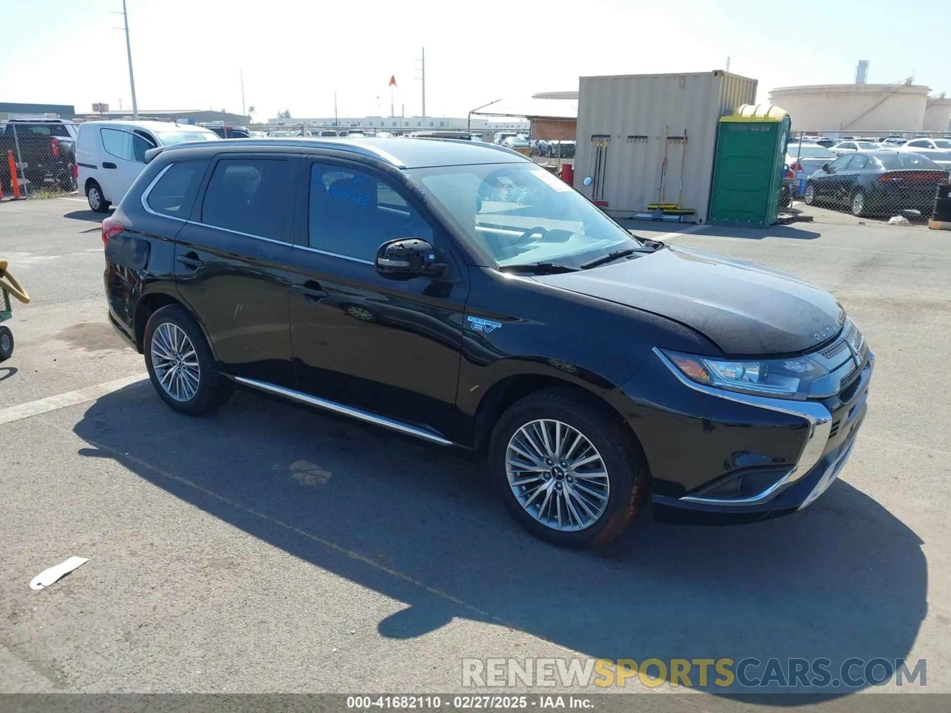 1 Photograph of a damaged car JA4J24A51LZ009381 MITSUBISHI OUTLANDER PHEV 2020