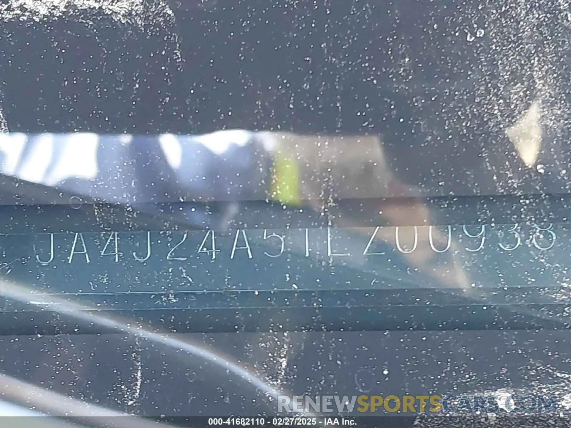 9 Photograph of a damaged car JA4J24A51LZ009381 MITSUBISHI OUTLANDER PHEV 2020