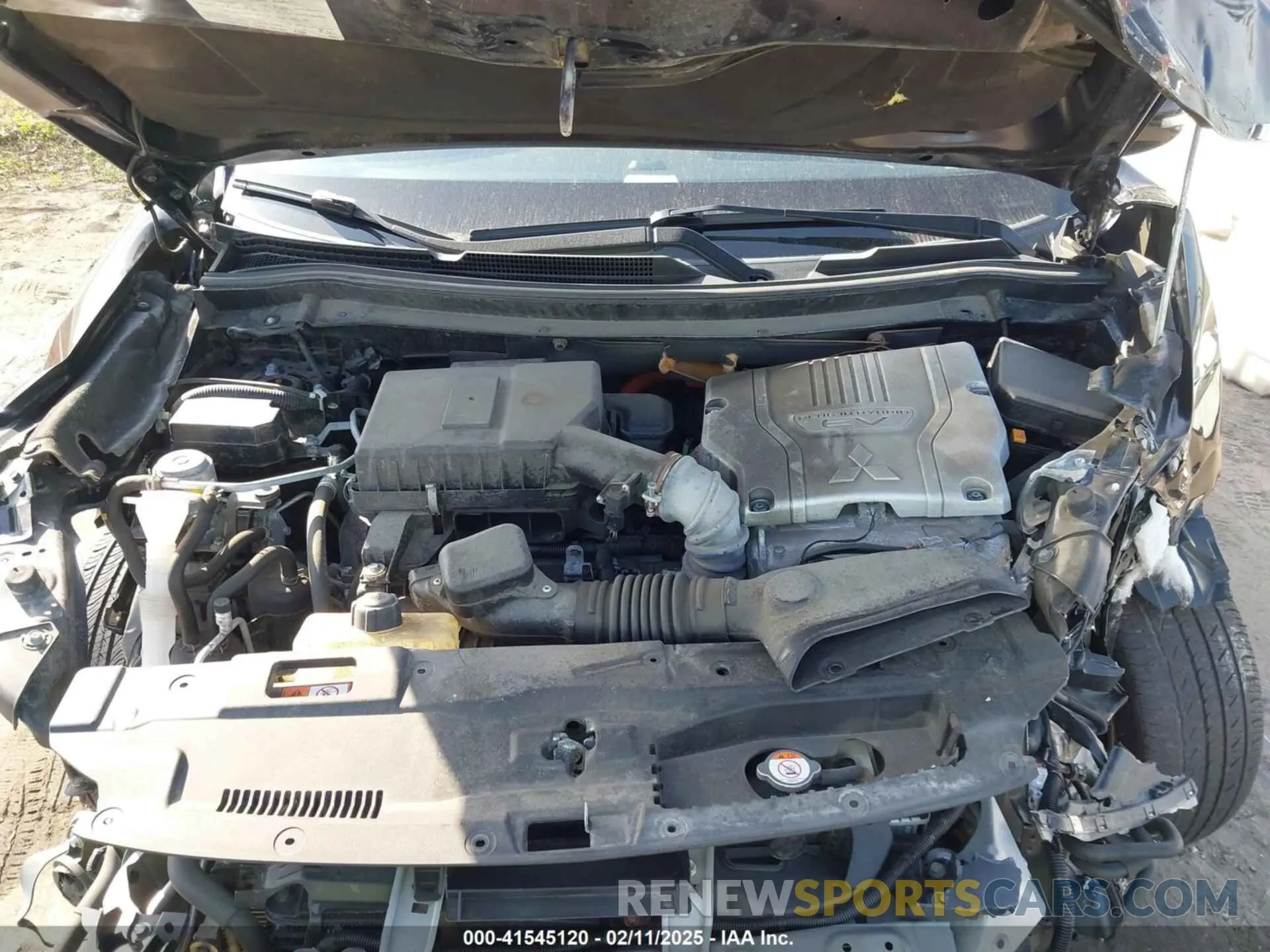 10 Photograph of a damaged car JA4J24A55LZ041914 MITSUBISHI OUTLANDER PHEV 2020