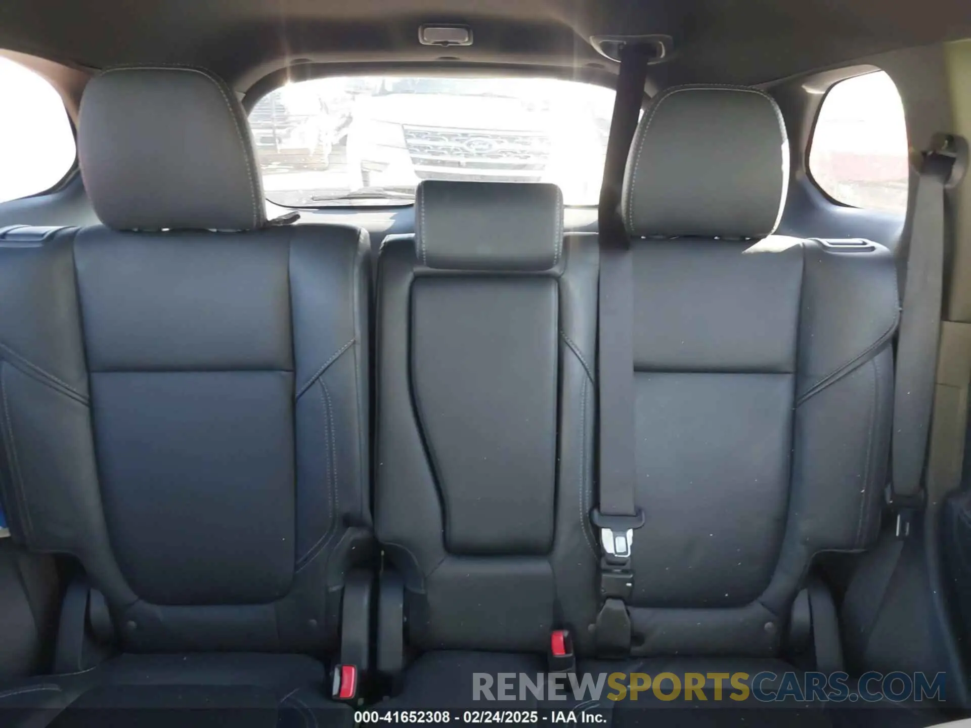 8 Photograph of a damaged car JA4J24A57LZ010227 MITSUBISHI OUTLANDER PHEV 2020