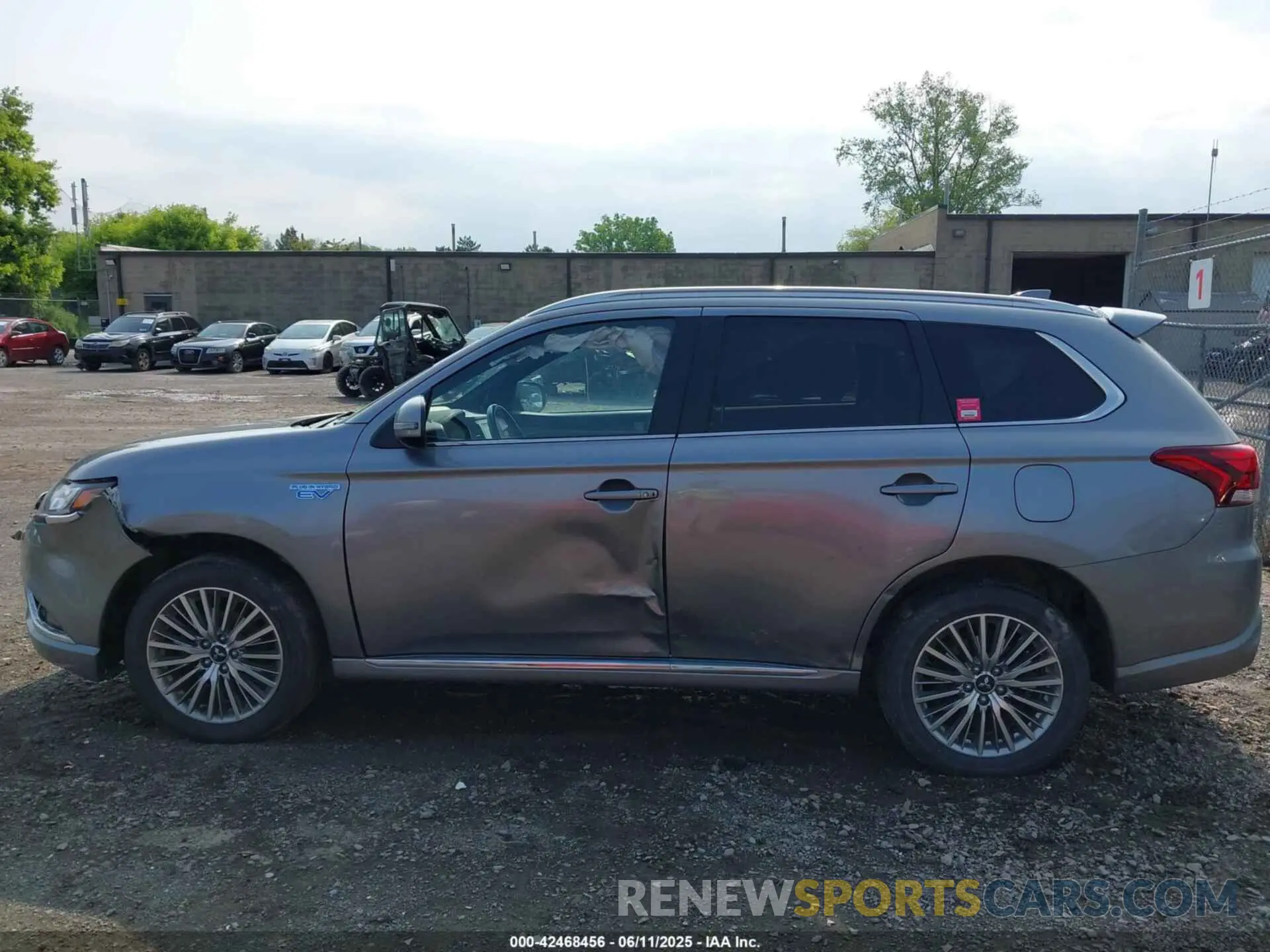 15 Photograph of a damaged car JA4J2VA73MZ000819 MITSUBISHI OUTLANDER PHEV 2021