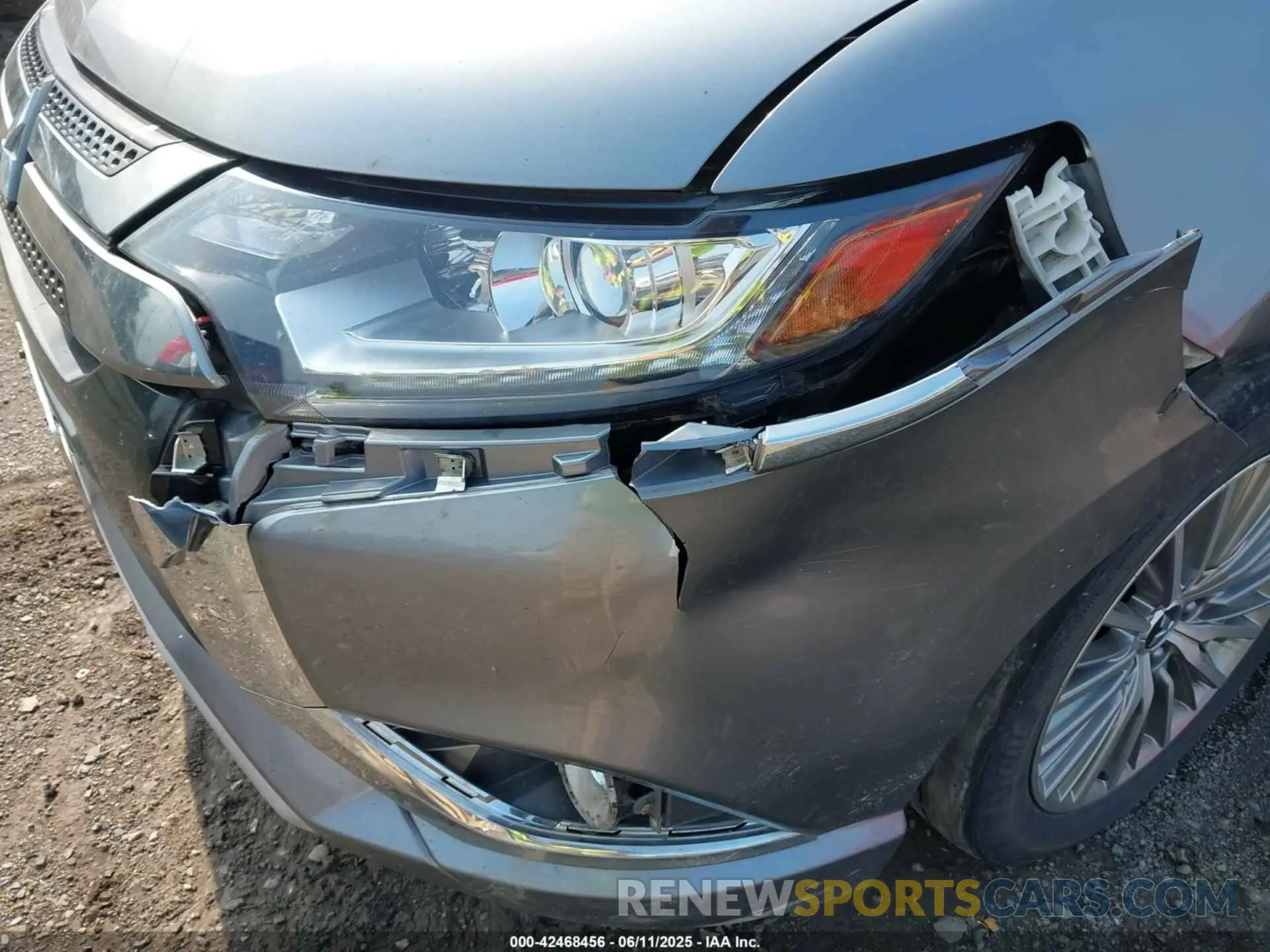 6 Photograph of a damaged car JA4J2VA73MZ000819 MITSUBISHI OUTLANDER PHEV 2021