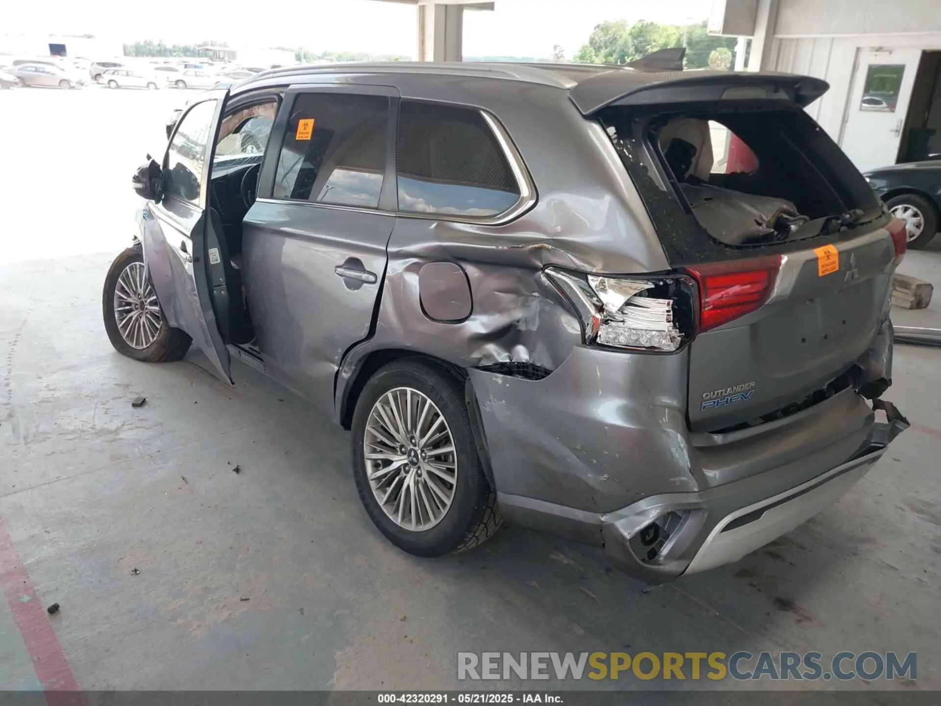 3 Photograph of a damaged car JA4J2VA70NZ033861 MITSUBISHI OUTLANDER PHEV 2022