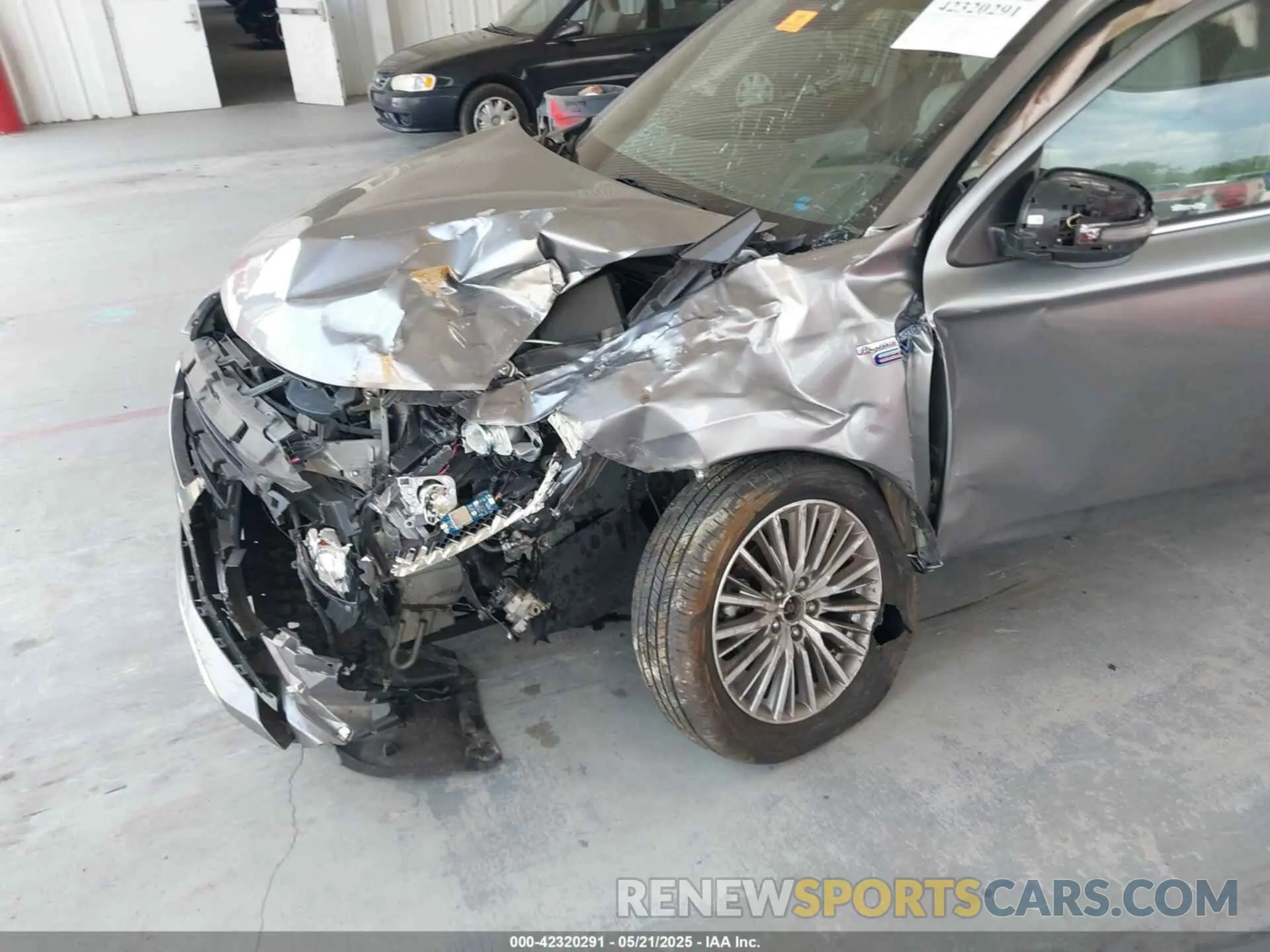 6 Photograph of a damaged car JA4J2VA70NZ033861 MITSUBISHI OUTLANDER PHEV 2022