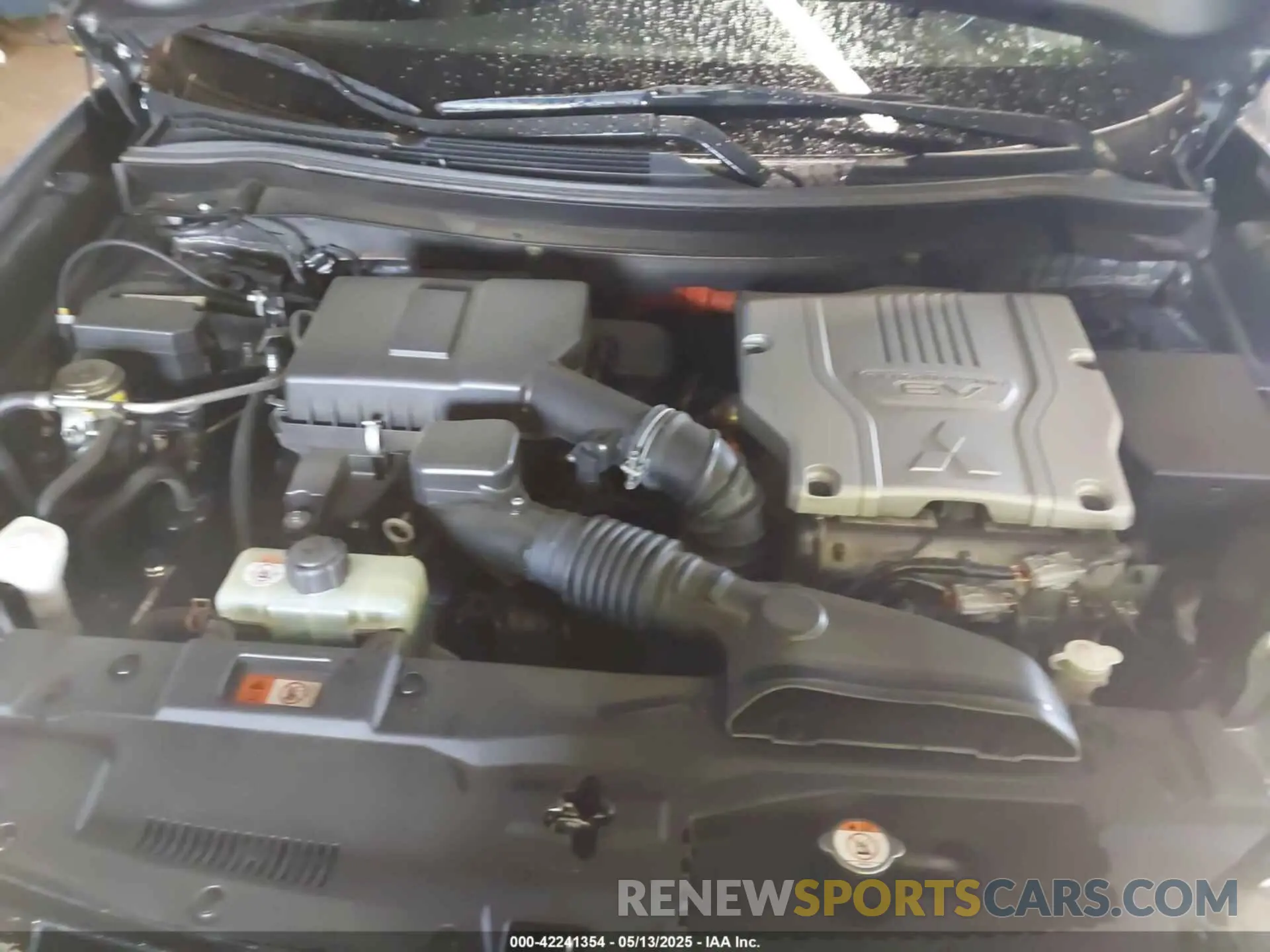10 Photograph of a damaged car JA4J2VA72NZ025597 MITSUBISHI OUTLANDER PHEV 2022