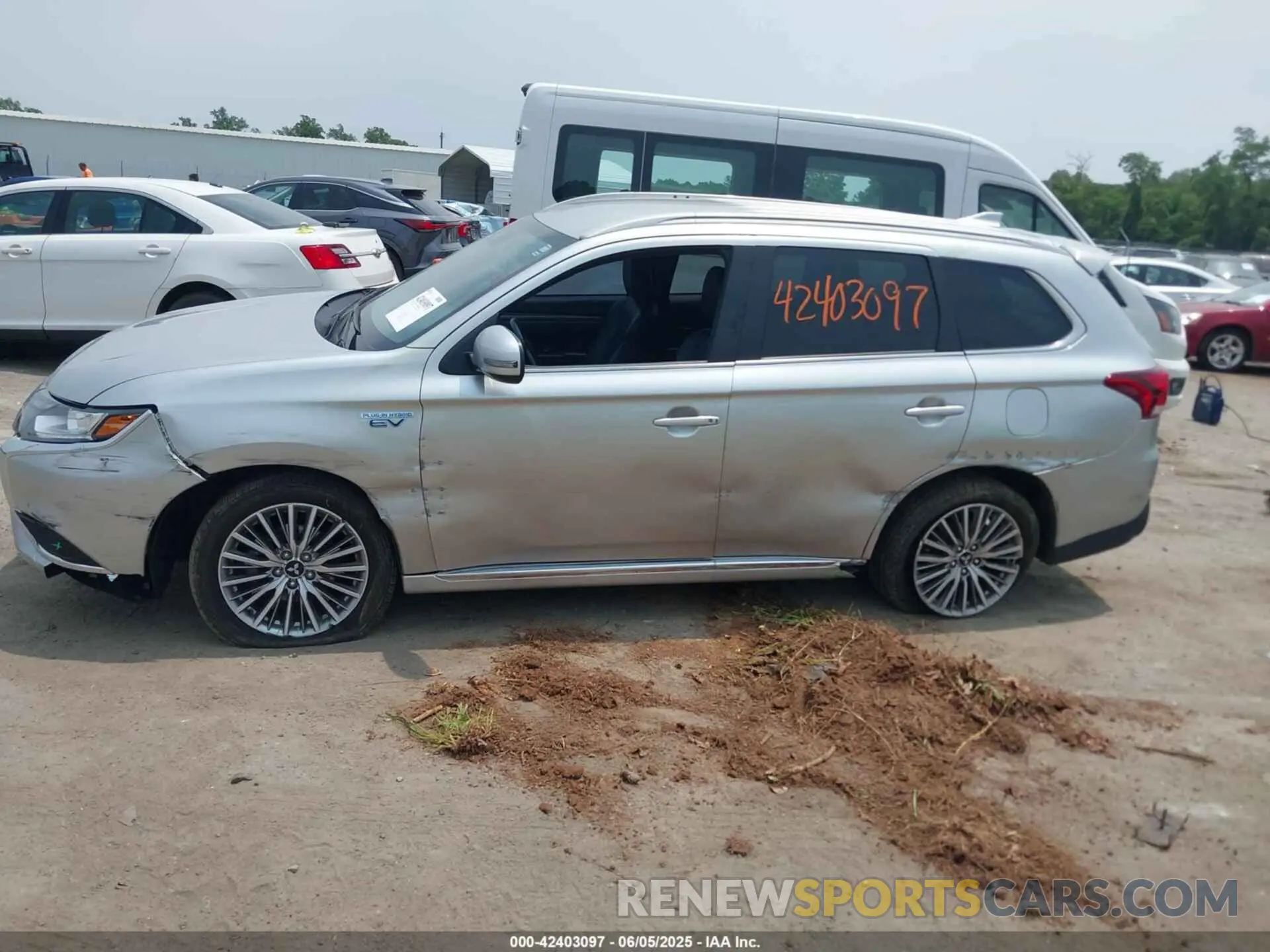 14 Photograph of a damaged car JA4J2VA7XNZ027159 MITSUBISHI OUTLANDER PHEV 2022