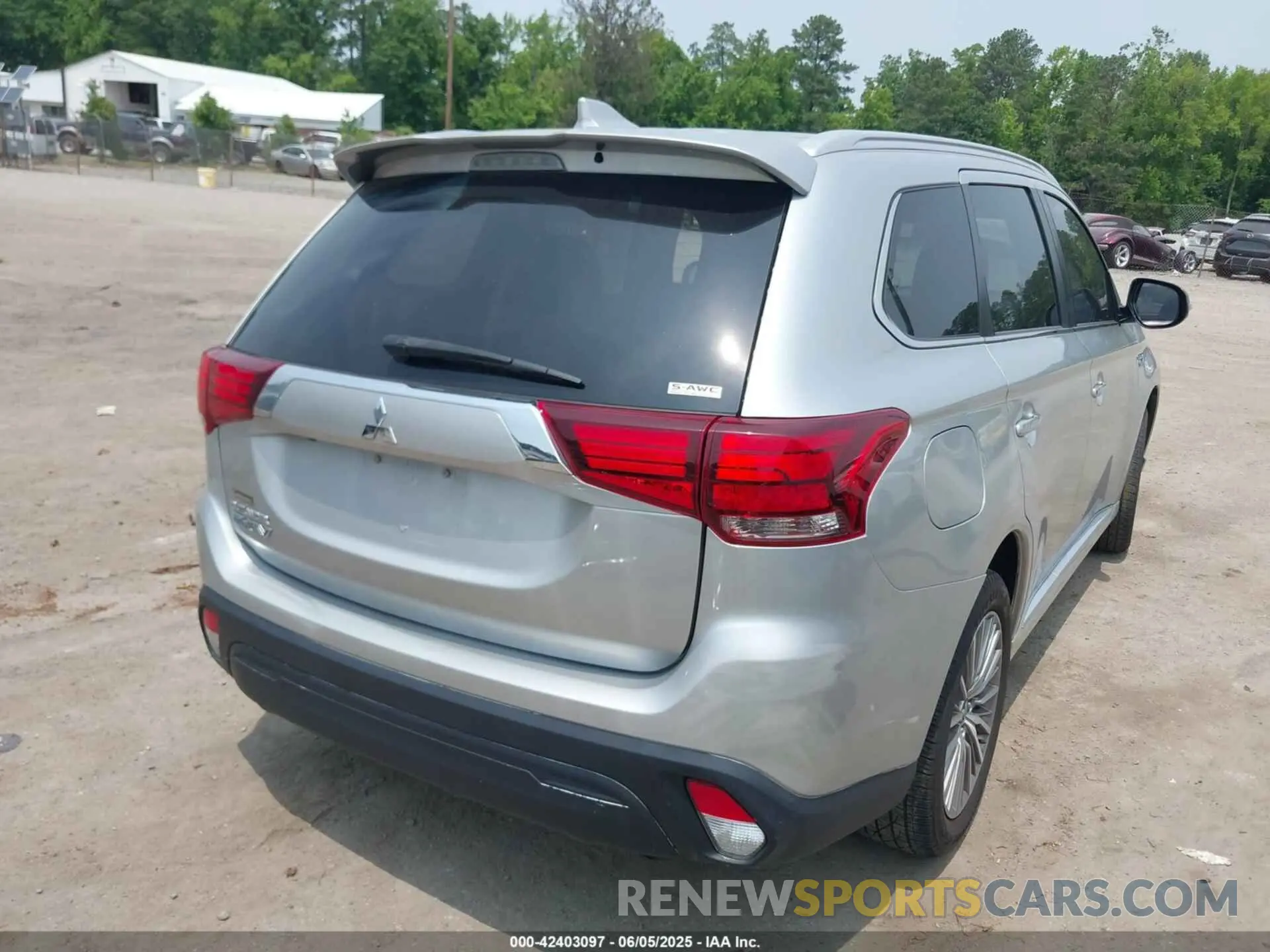 4 Photograph of a damaged car JA4J2VA7XNZ027159 MITSUBISHI OUTLANDER PHEV 2022
