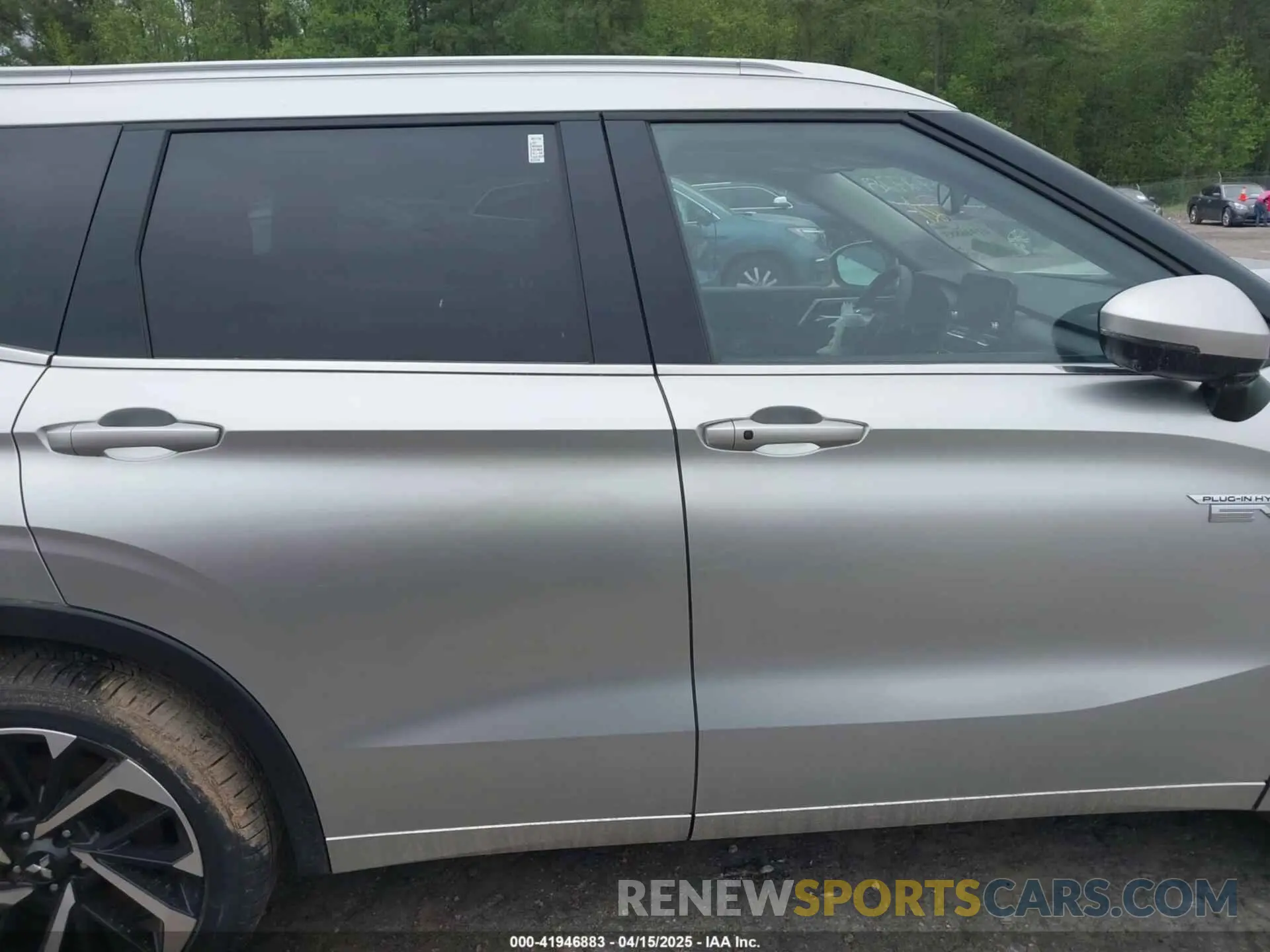 14 Photograph of a damaged car JA4T5WA93RZ023001 MITSUBISHI OUTLANDER PHEV 2024