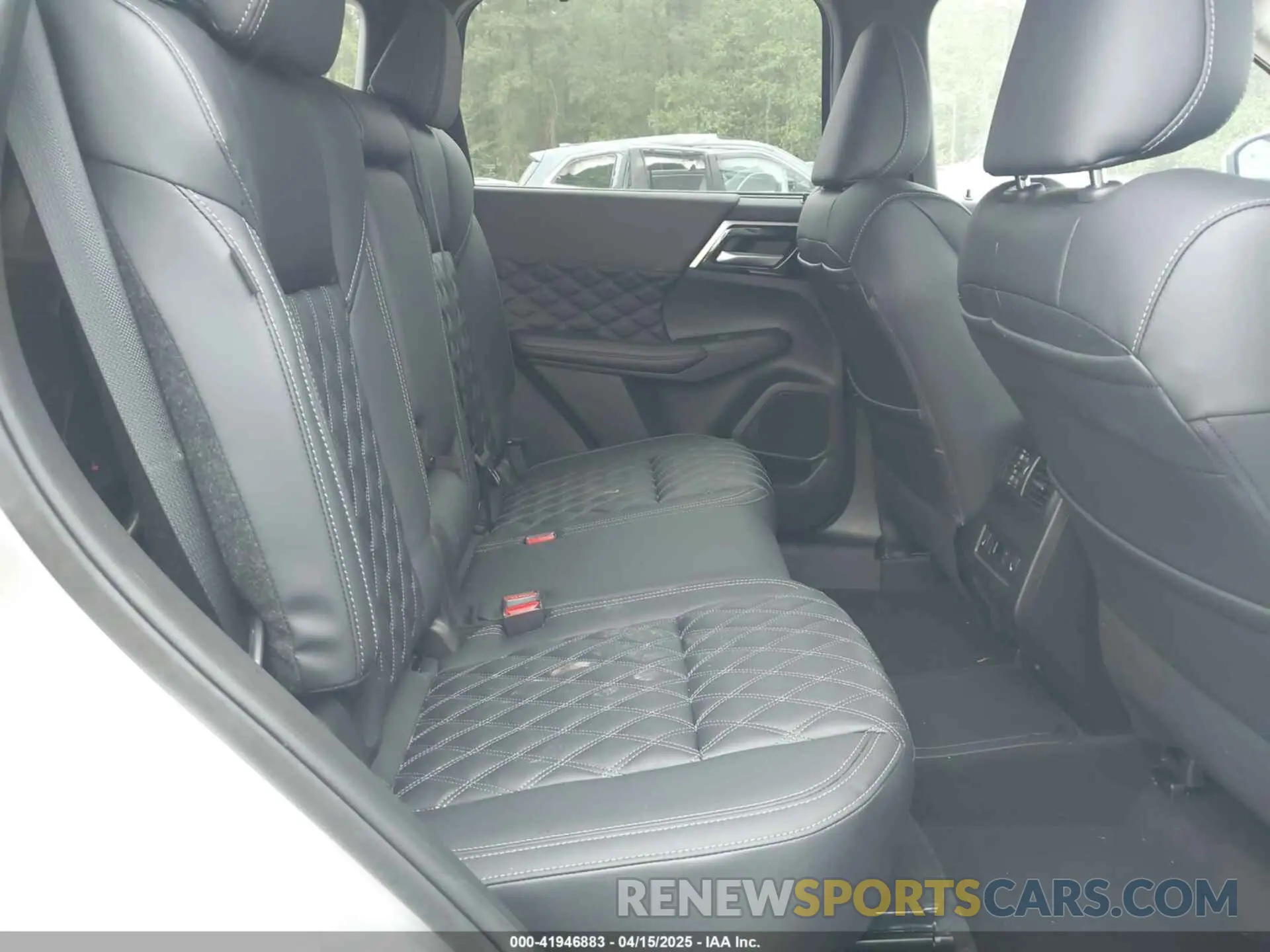 8 Photograph of a damaged car JA4T5WA93RZ023001 MITSUBISHI OUTLANDER PHEV 2024