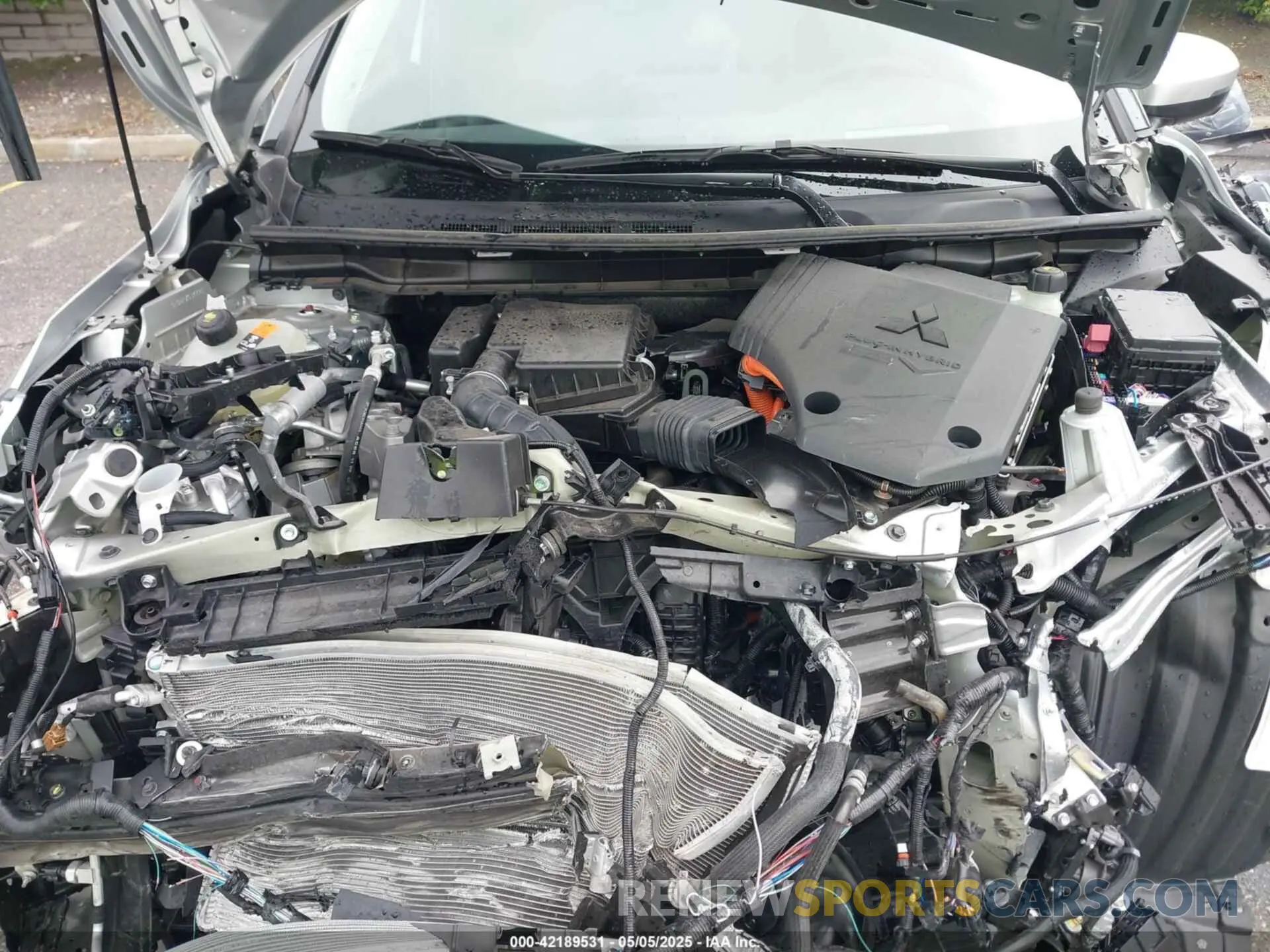 10 Photograph of a damaged car JA4T5WA96RZ036695 MITSUBISHI OUTLANDER PHEV 2024