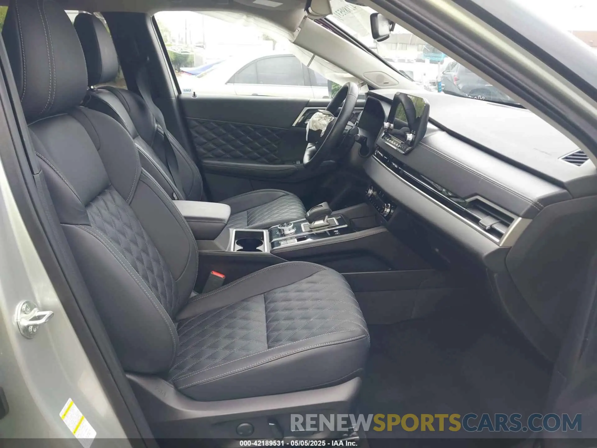 5 Photograph of a damaged car JA4T5WA96RZ036695 MITSUBISHI OUTLANDER PHEV 2024