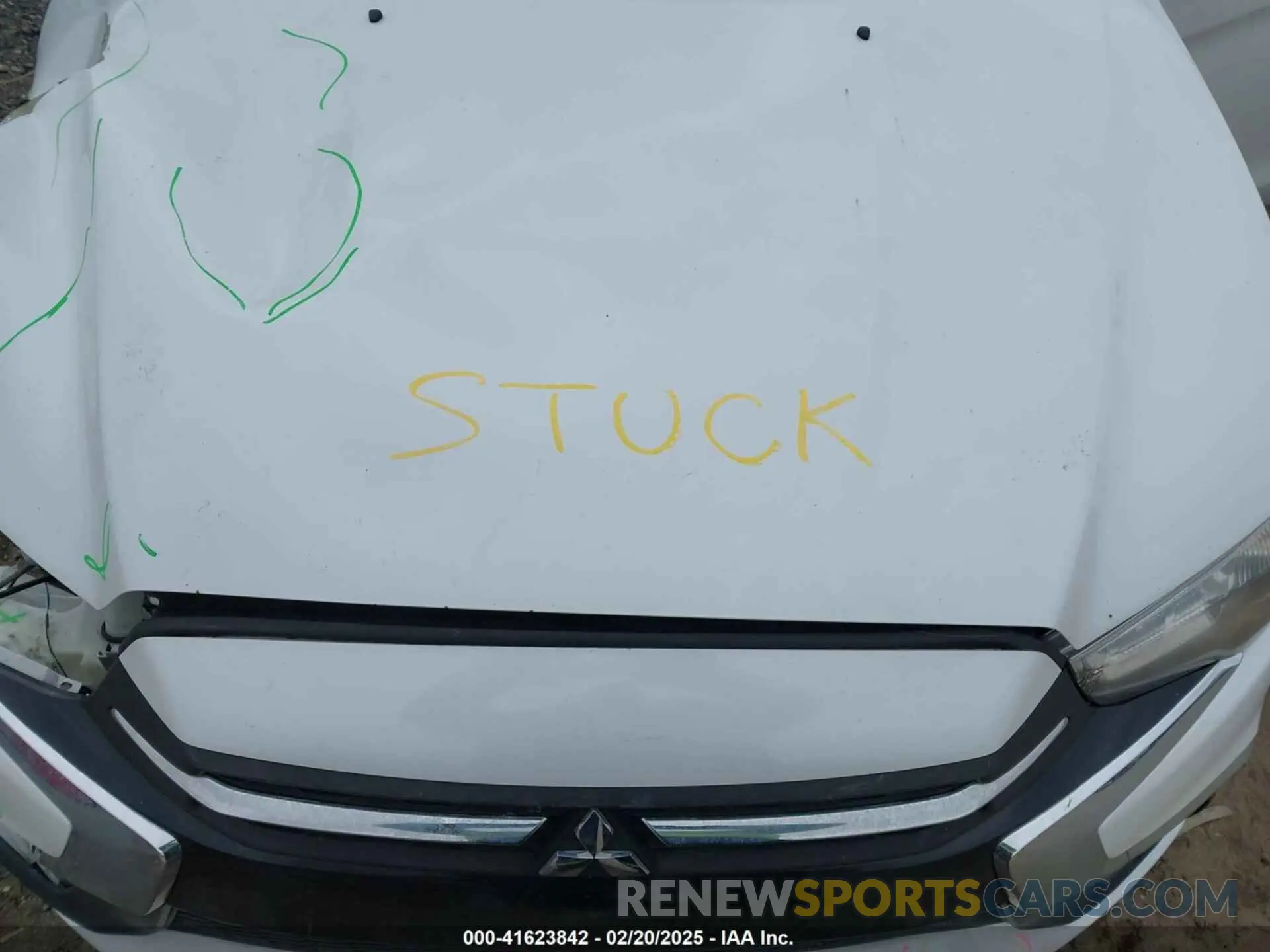 10 Photograph of a damaged car JA4AP3AU0KU019530 MITSUBISHI OUTLANDER SPORT 2019
