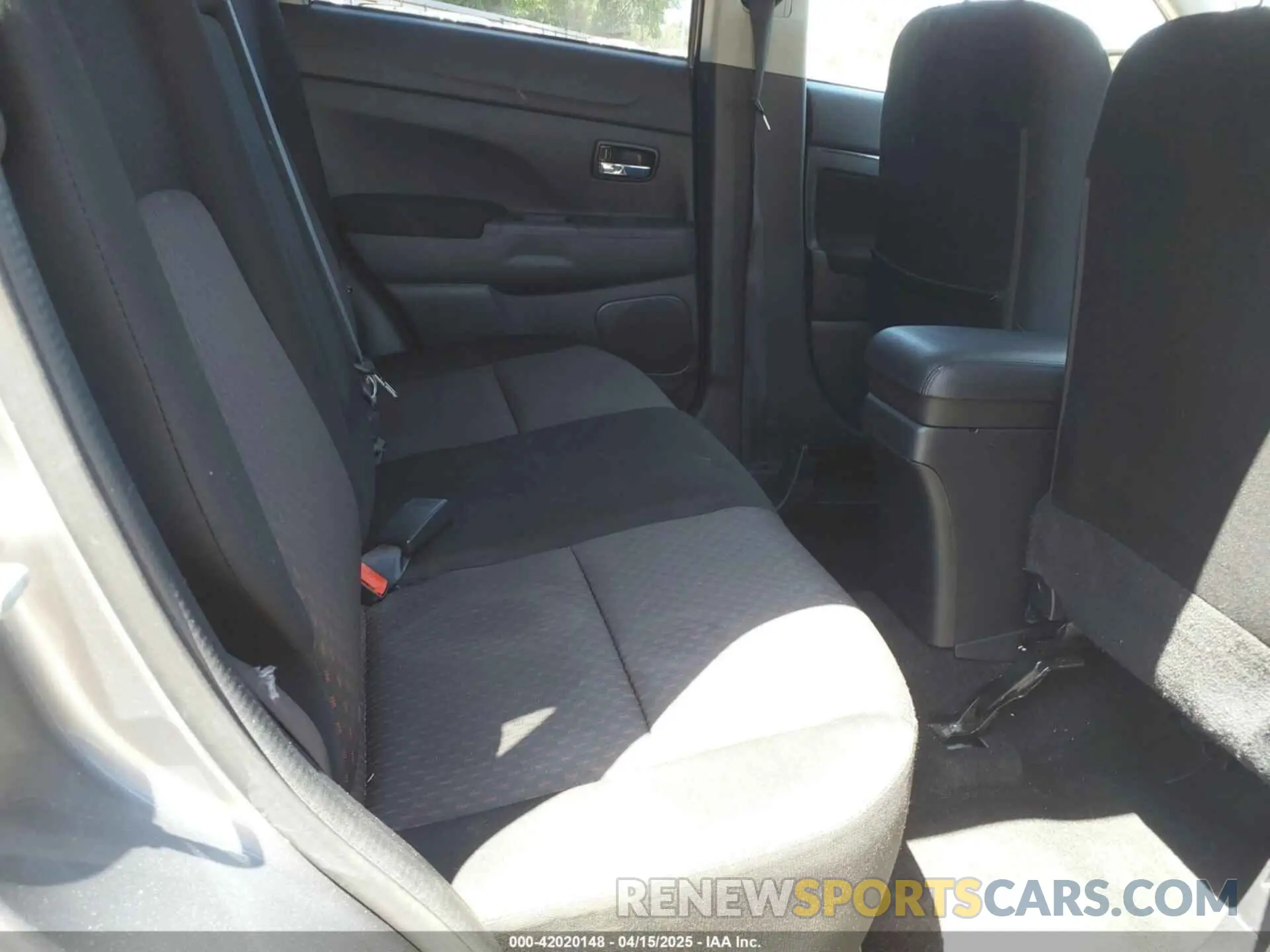 8 Photograph of a damaged car JA4AP3AU0KU027160 MITSUBISHI OUTLANDER SPORT 2019