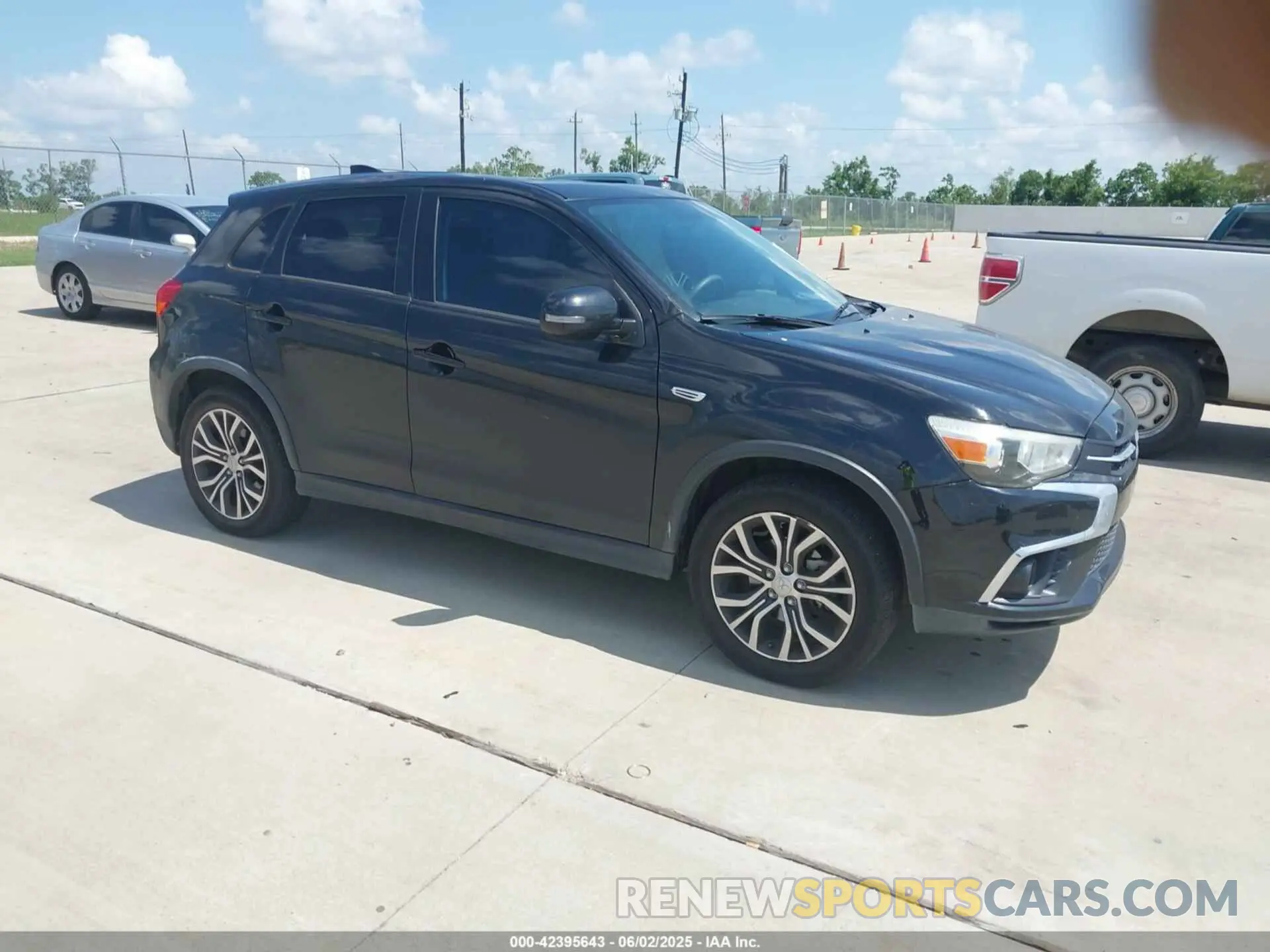 1 Photograph of a damaged car JA4AP3AU0KU029992 MITSUBISHI OUTLANDER SPORT 2019