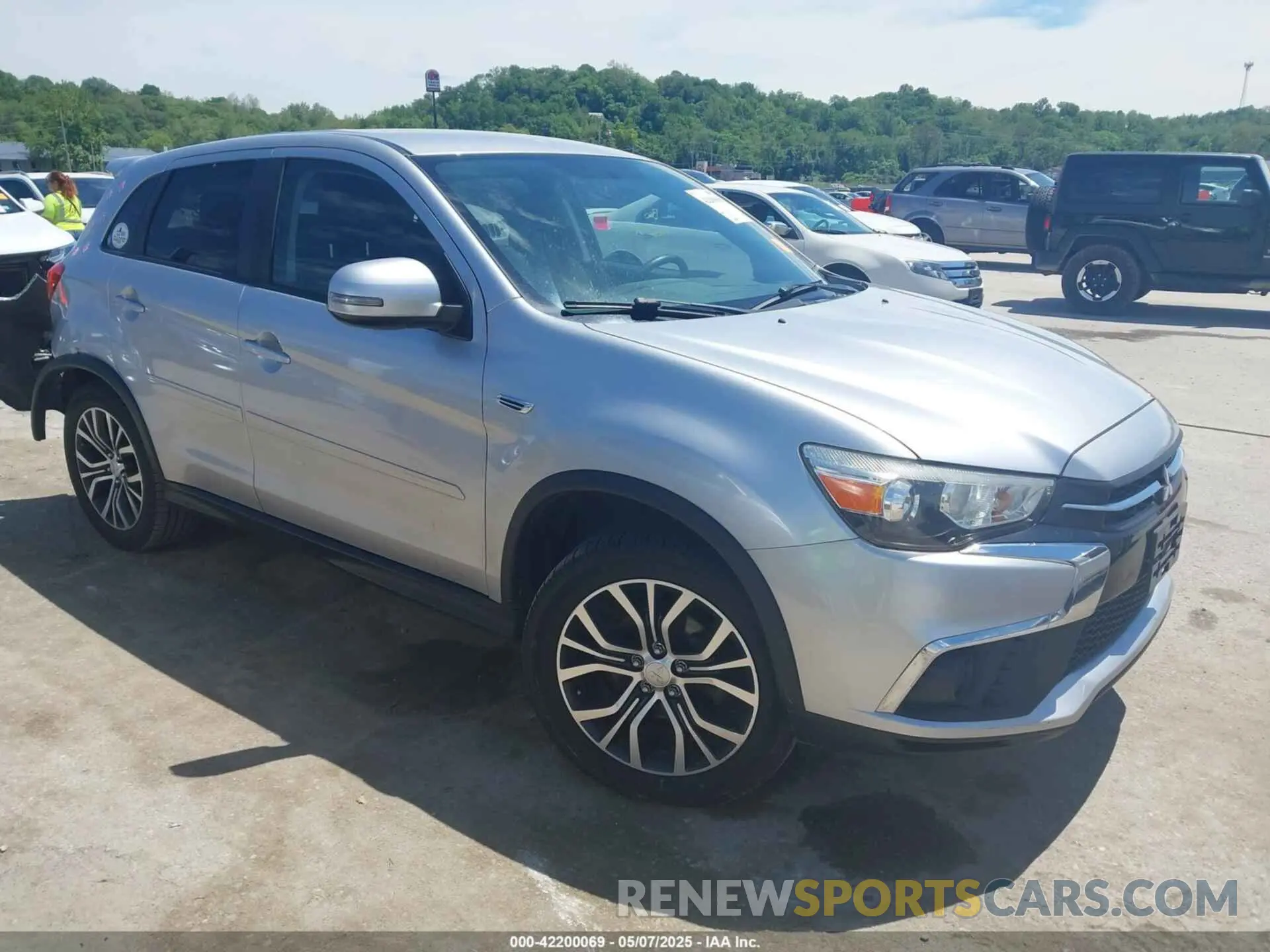 1 Photograph of a damaged car JA4AP3AU0KU033072 MITSUBISHI OUTLANDER SPORT 2019