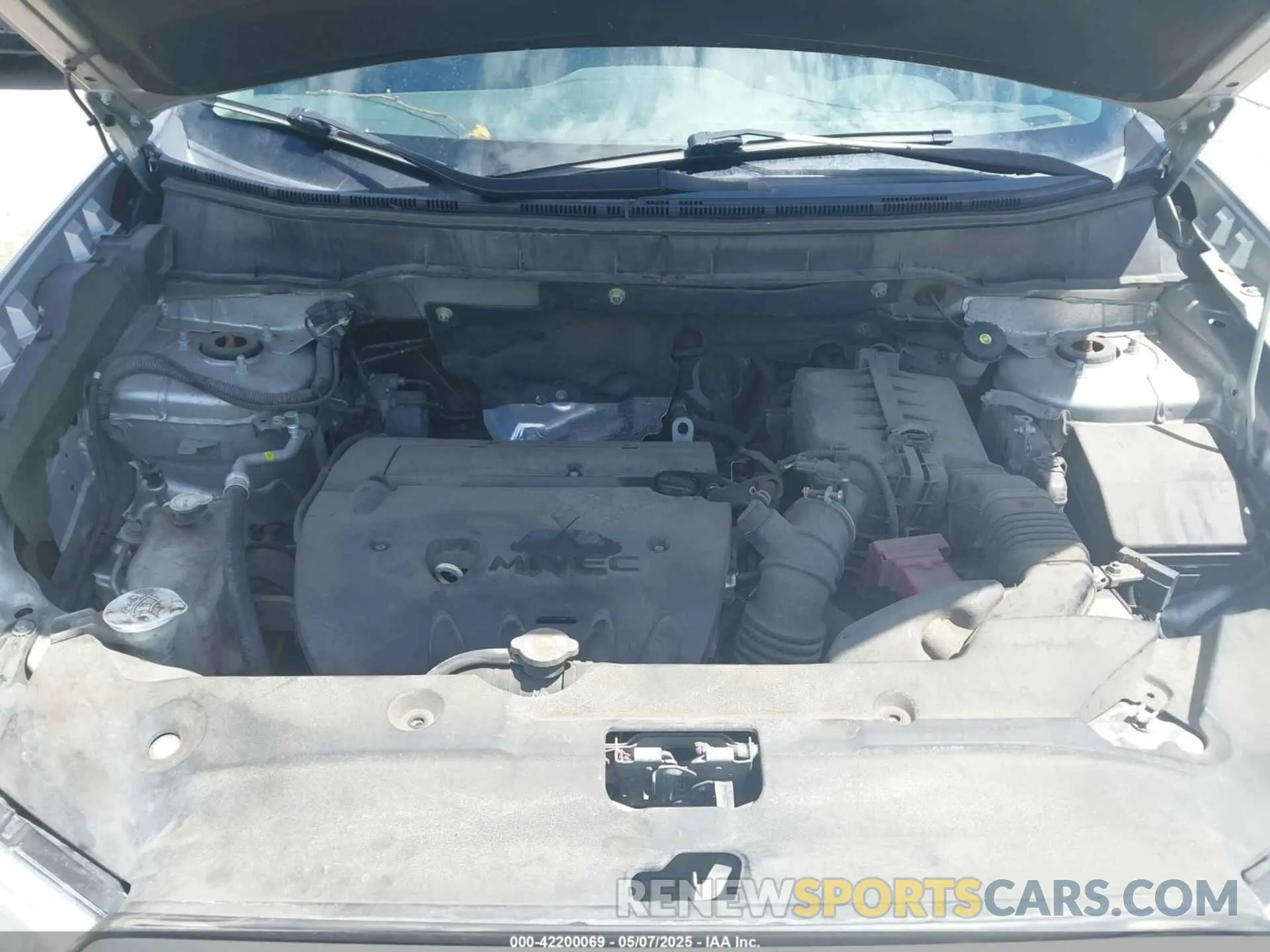10 Photograph of a damaged car JA4AP3AU0KU033072 MITSUBISHI OUTLANDER SPORT 2019