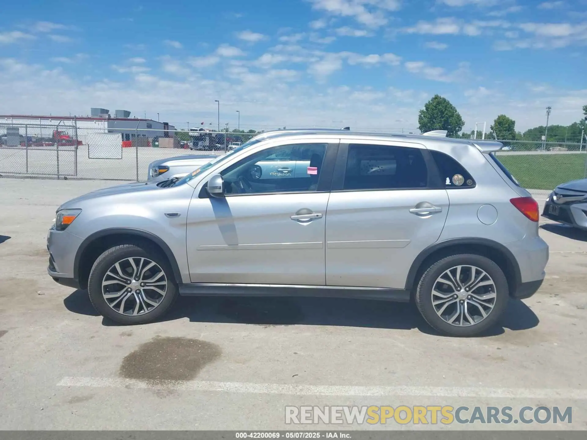 14 Photograph of a damaged car JA4AP3AU0KU033072 MITSUBISHI OUTLANDER SPORT 2019