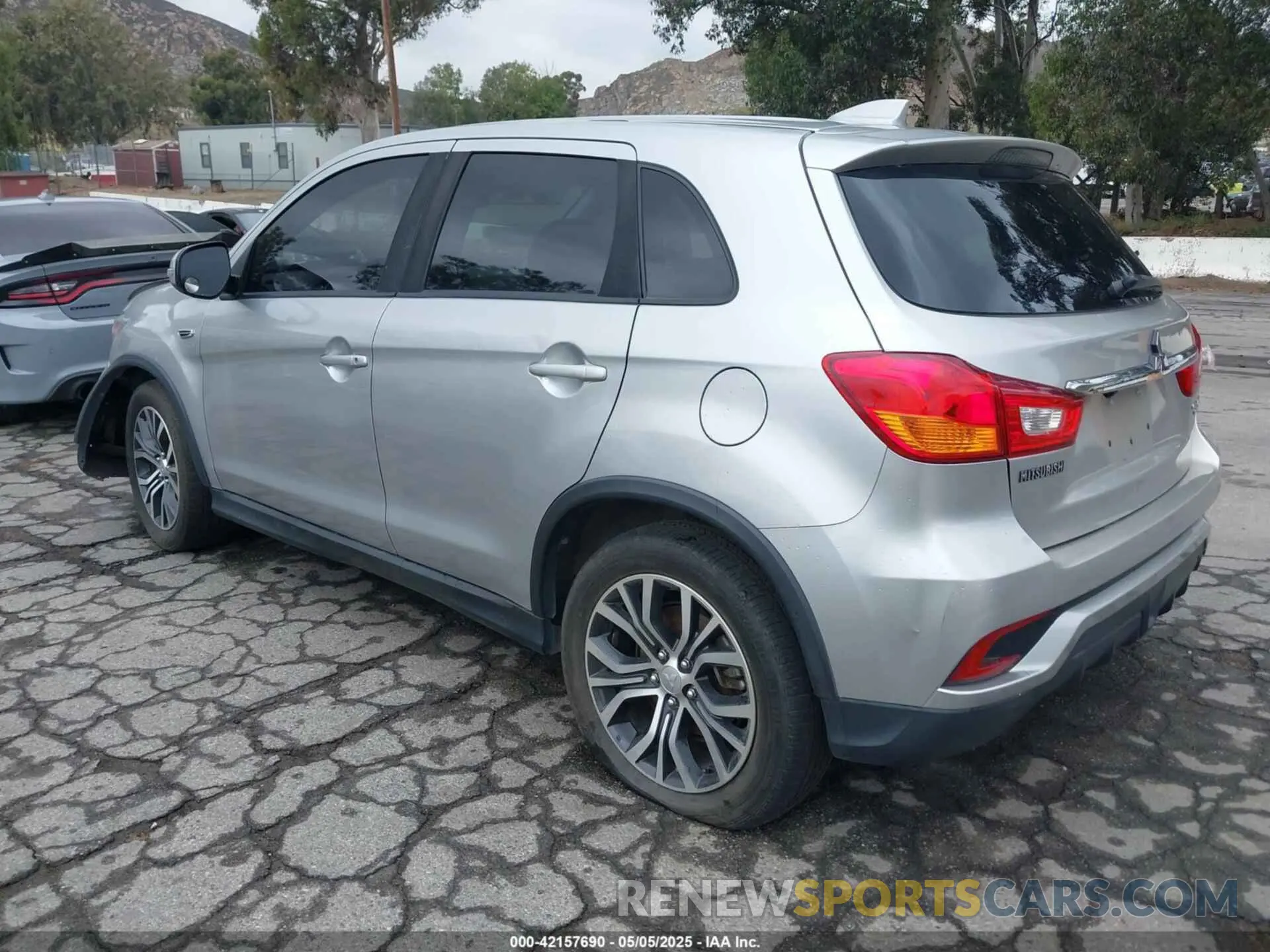 3 Photograph of a damaged car JA4AP3AU2KU003703 MITSUBISHI OUTLANDER SPORT 2019