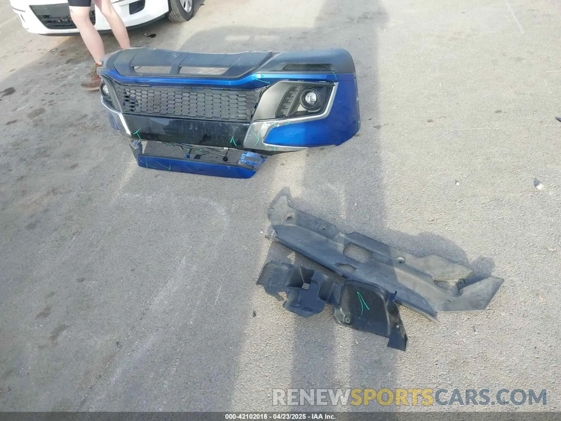 12 Photograph of a damaged car JA4AP3AU2KU018380 MITSUBISHI OUTLANDER SPORT 2019