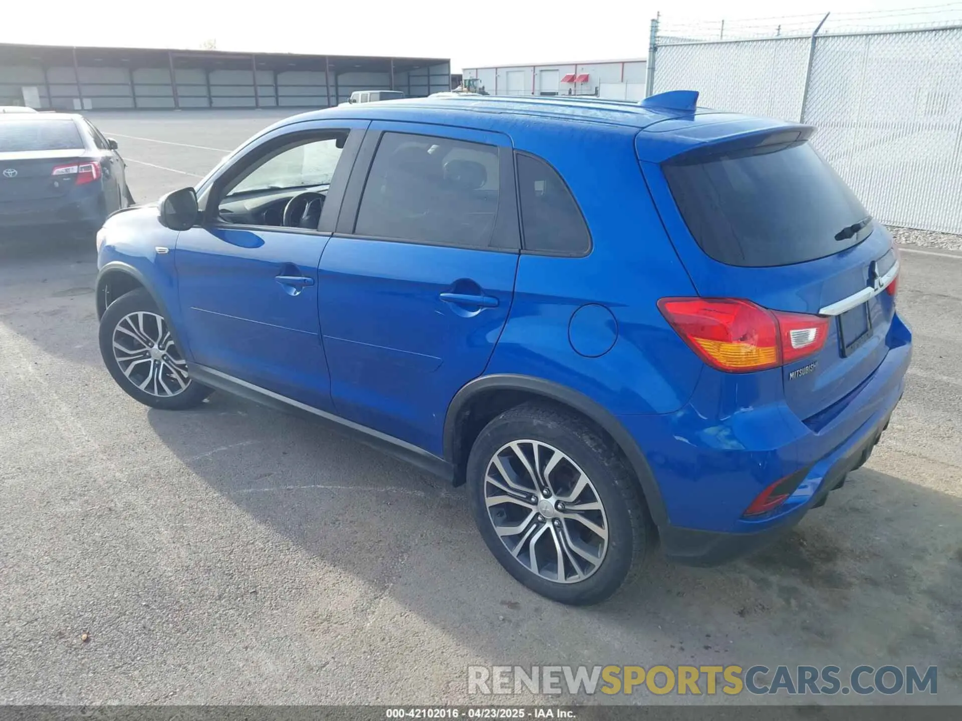 3 Photograph of a damaged car JA4AP3AU2KU018380 MITSUBISHI OUTLANDER SPORT 2019