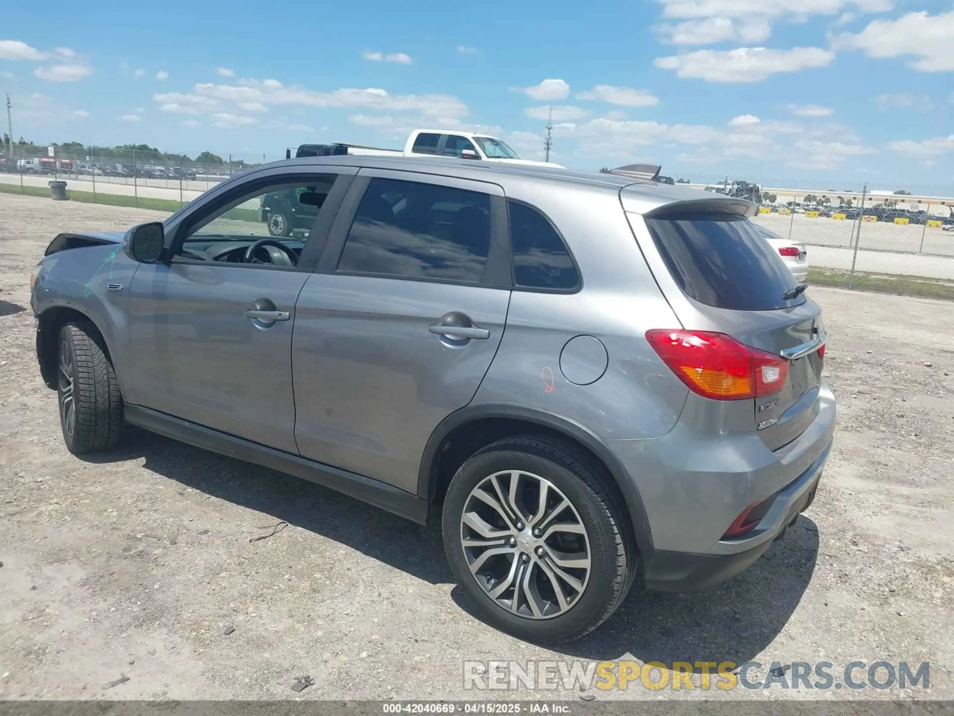 3 Photograph of a damaged car JA4AP3AU3KU013236 MITSUBISHI OUTLANDER SPORT 2019