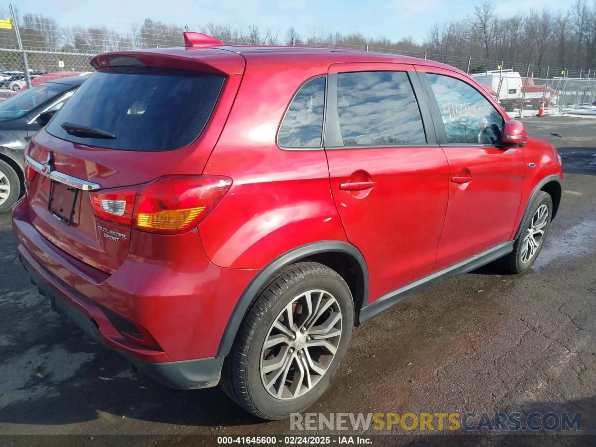 4 Photograph of a damaged car JA4AP3AU3KU018453 MITSUBISHI OUTLANDER SPORT 2019