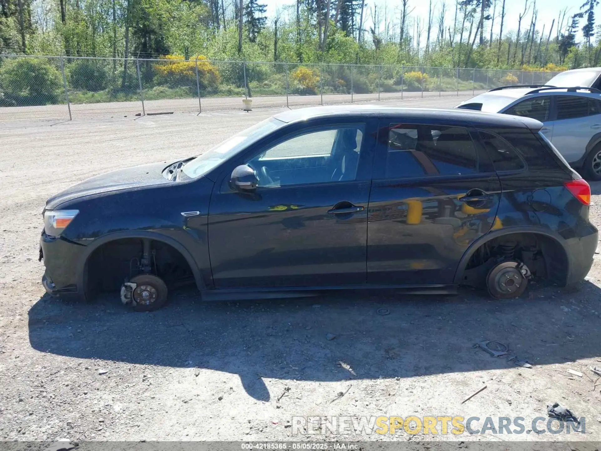 13 Photograph of a damaged car JA4AP3AU4KU017957 MITSUBISHI OUTLANDER SPORT 2019