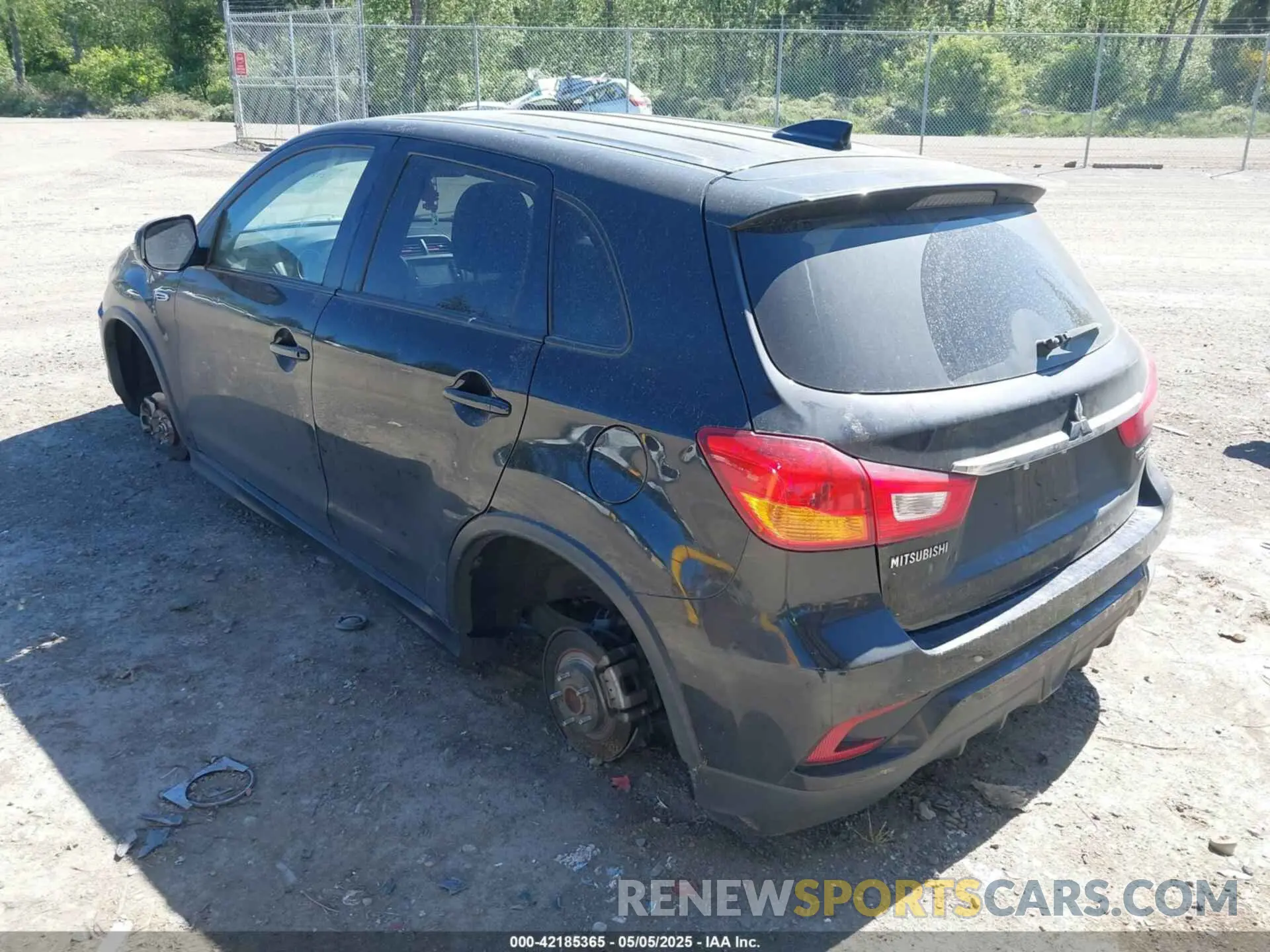 3 Photograph of a damaged car JA4AP3AU4KU017957 MITSUBISHI OUTLANDER SPORT 2019