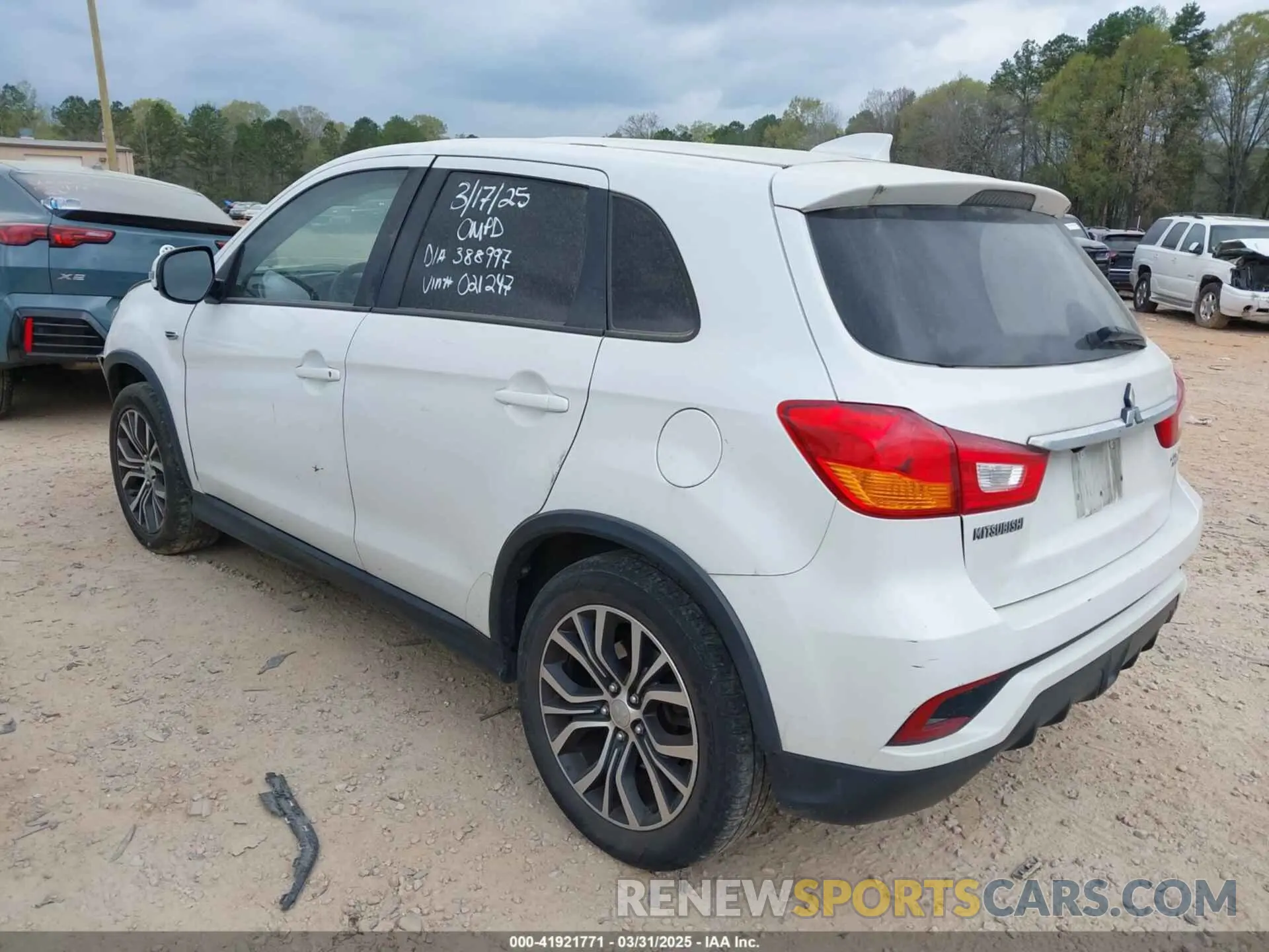 3 Photograph of a damaged car JA4AP3AU4KU021247 MITSUBISHI OUTLANDER SPORT 2019