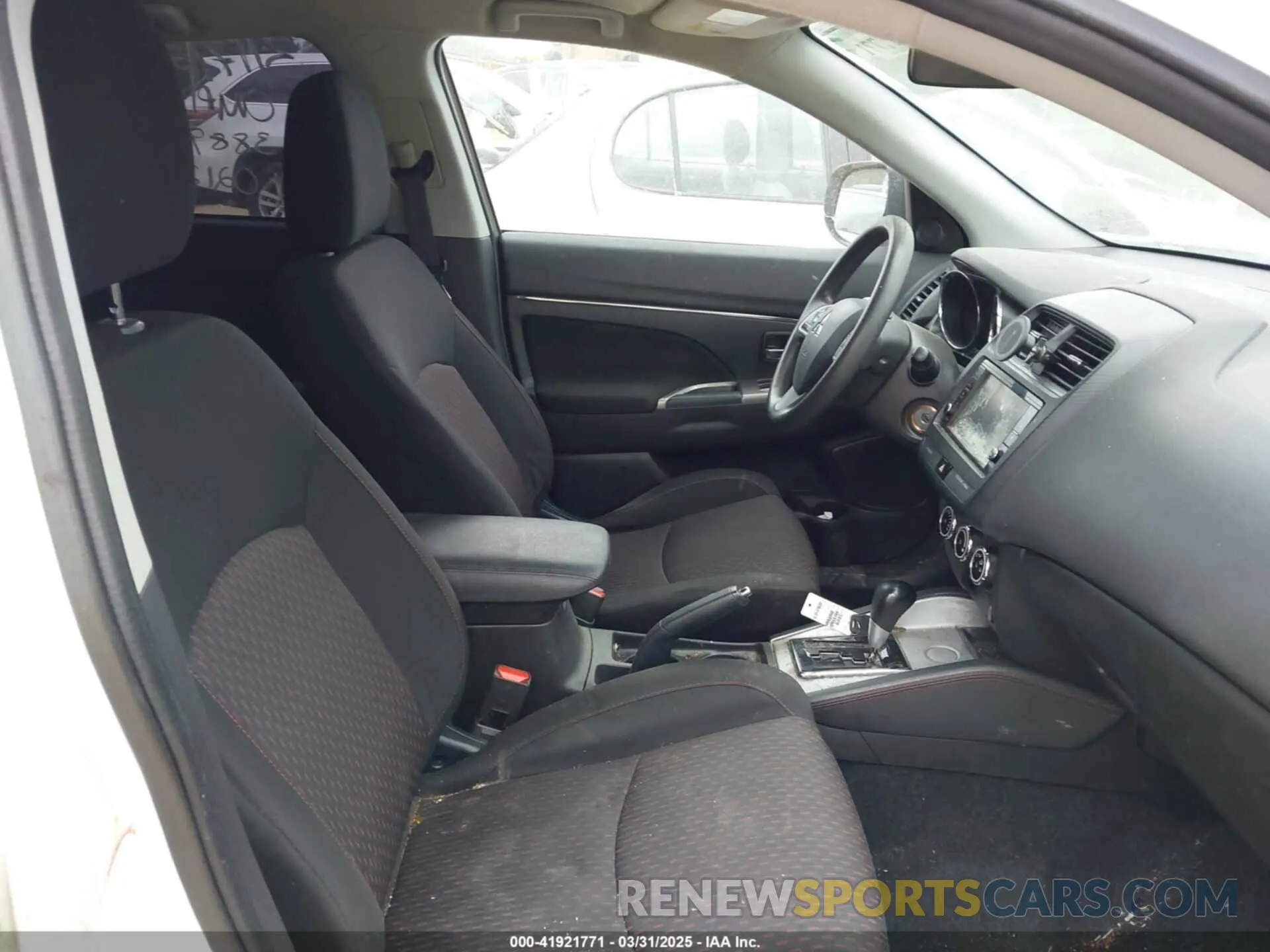 5 Photograph of a damaged car JA4AP3AU4KU021247 MITSUBISHI OUTLANDER SPORT 2019