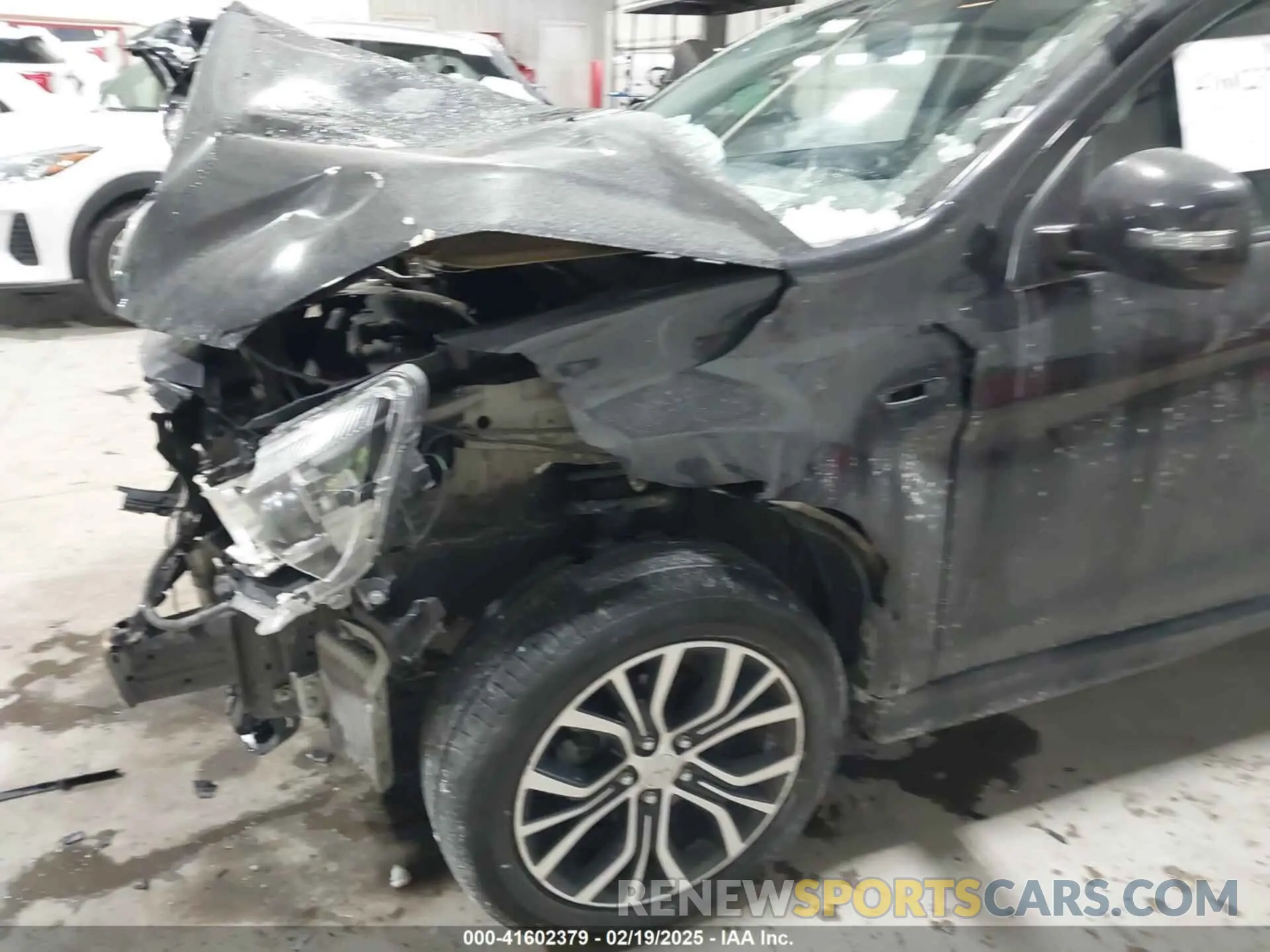 19 Photograph of a damaged car JA4AP3AU5KU005364 MITSUBISHI OUTLANDER SPORT 2019