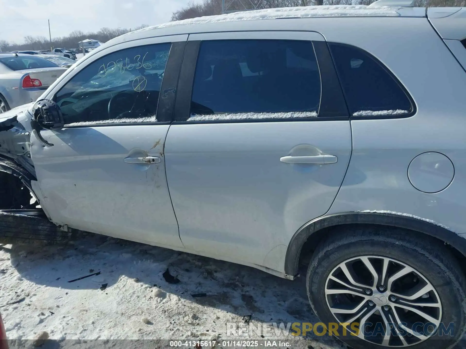 13 Photograph of a damaged car JA4AP3AU5KU008636 MITSUBISHI OUTLANDER SPORT 2019