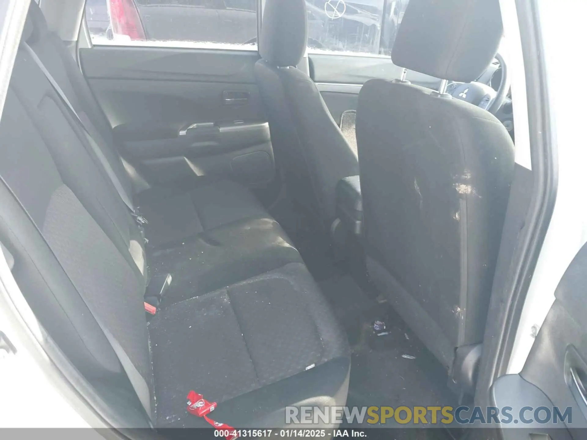 8 Photograph of a damaged car JA4AP3AU5KU008636 MITSUBISHI OUTLANDER SPORT 2019