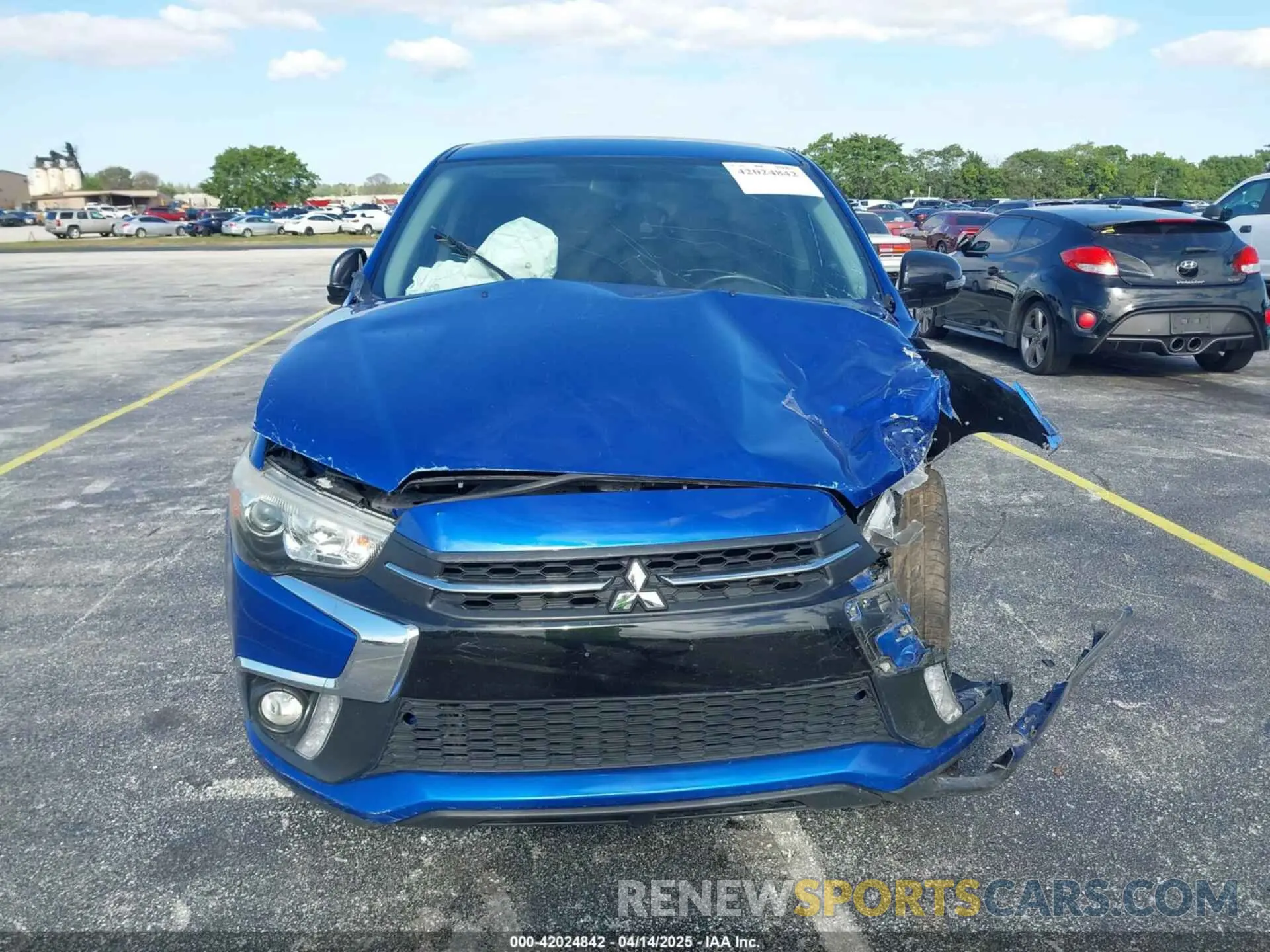 12 Photograph of a damaged car JA4AP3AU5KU009799 MITSUBISHI OUTLANDER SPORT 2019