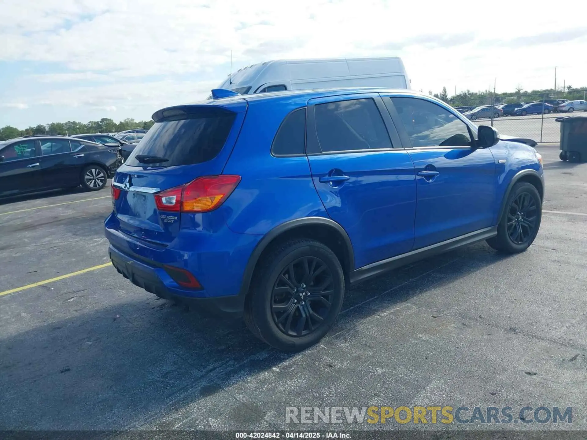 4 Photograph of a damaged car JA4AP3AU5KU009799 MITSUBISHI OUTLANDER SPORT 2019