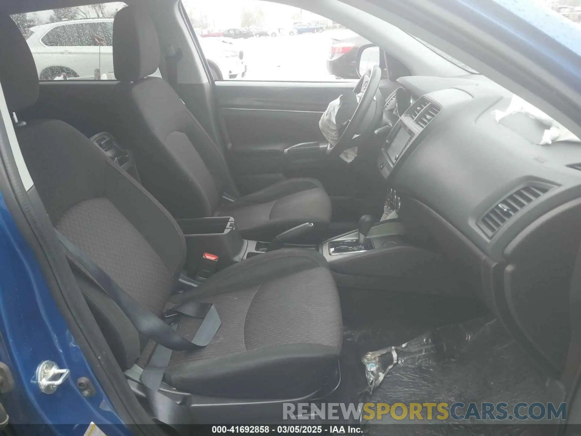 5 Photograph of a damaged car JA4AP3AU6KU002392 MITSUBISHI OUTLANDER SPORT 2019