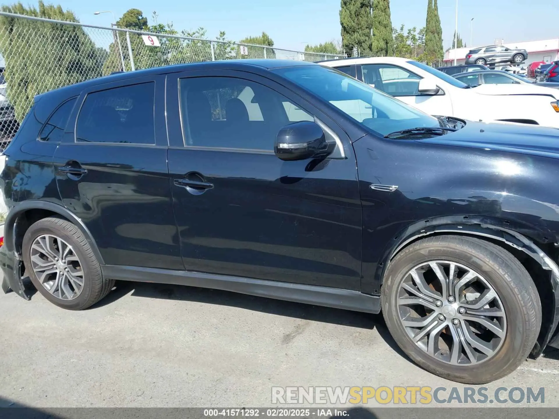 14 Photograph of a damaged car JA4AP3AU6KU012517 MITSUBISHI OUTLANDER SPORT 2019