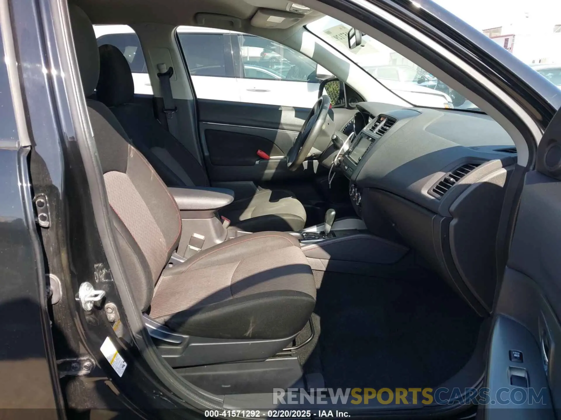 5 Photograph of a damaged car JA4AP3AU6KU012517 MITSUBISHI OUTLANDER SPORT 2019