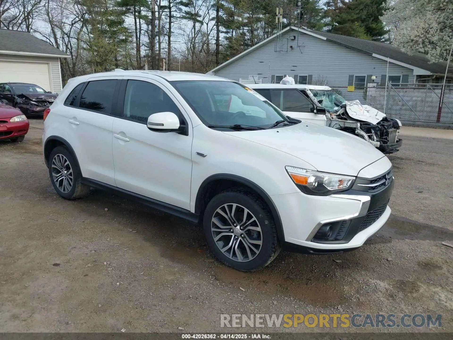 1 Photograph of a damaged car JA4AP3AU6KU018494 MITSUBISHI OUTLANDER SPORT 2019